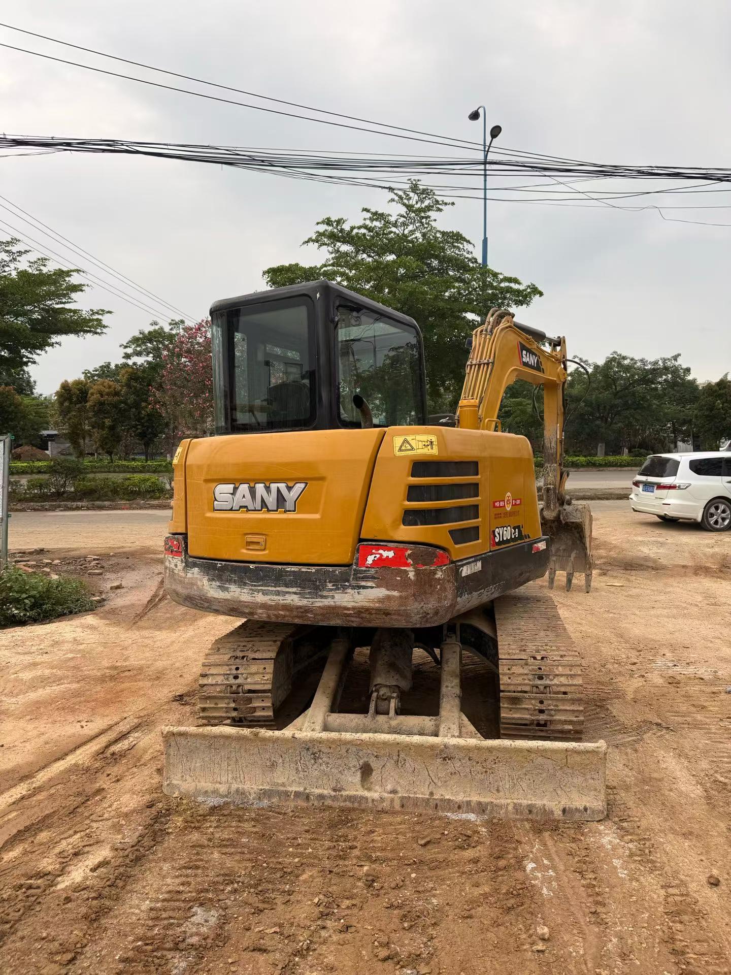 Buy Sany SY55 Used Excavator / 2 Buy Sany SY55 Used Excavator / 2