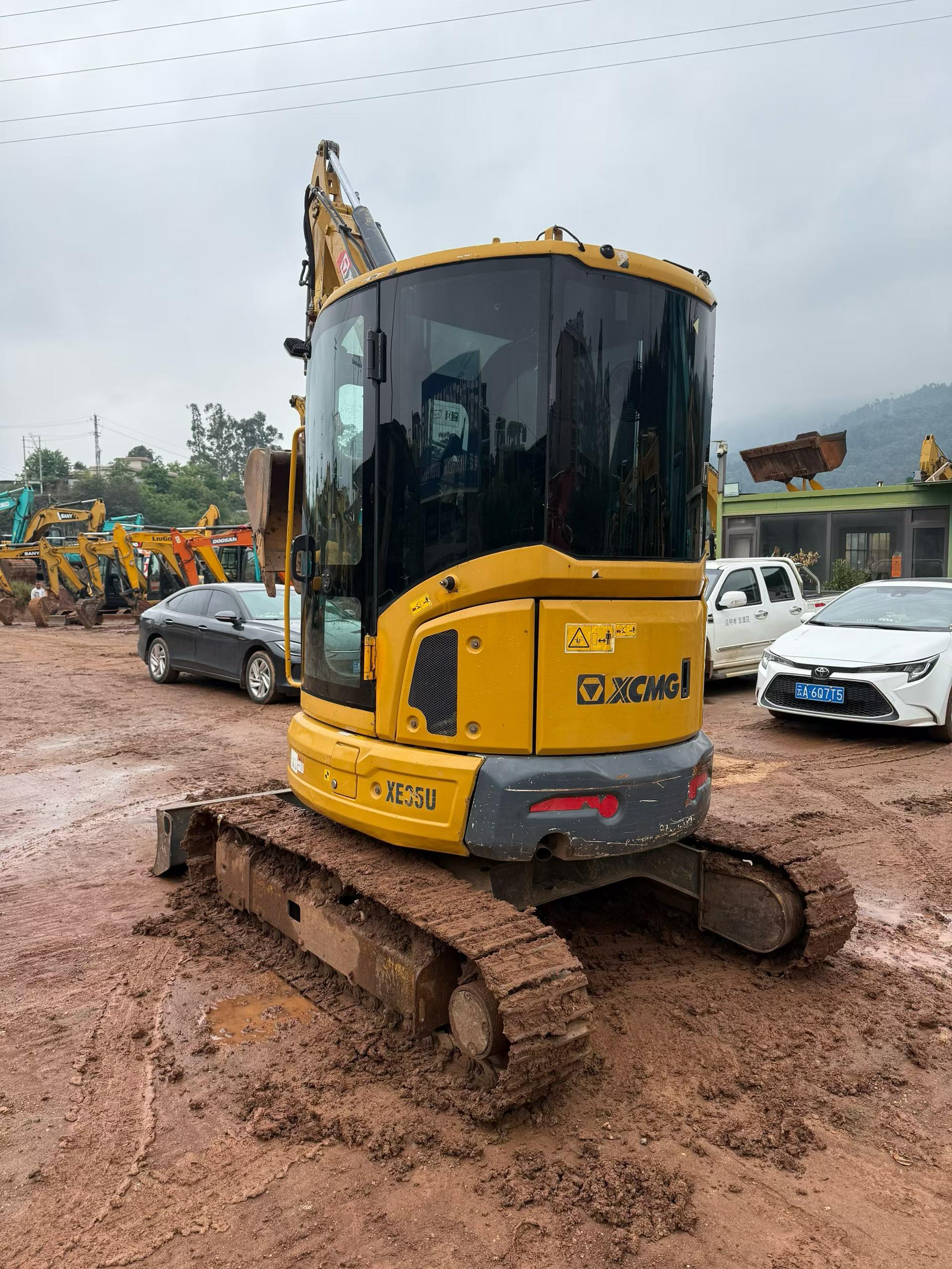 Buy XCMG XE35U Used Excavator / 2 Buy XCMG XE35U Used Excavator / 2