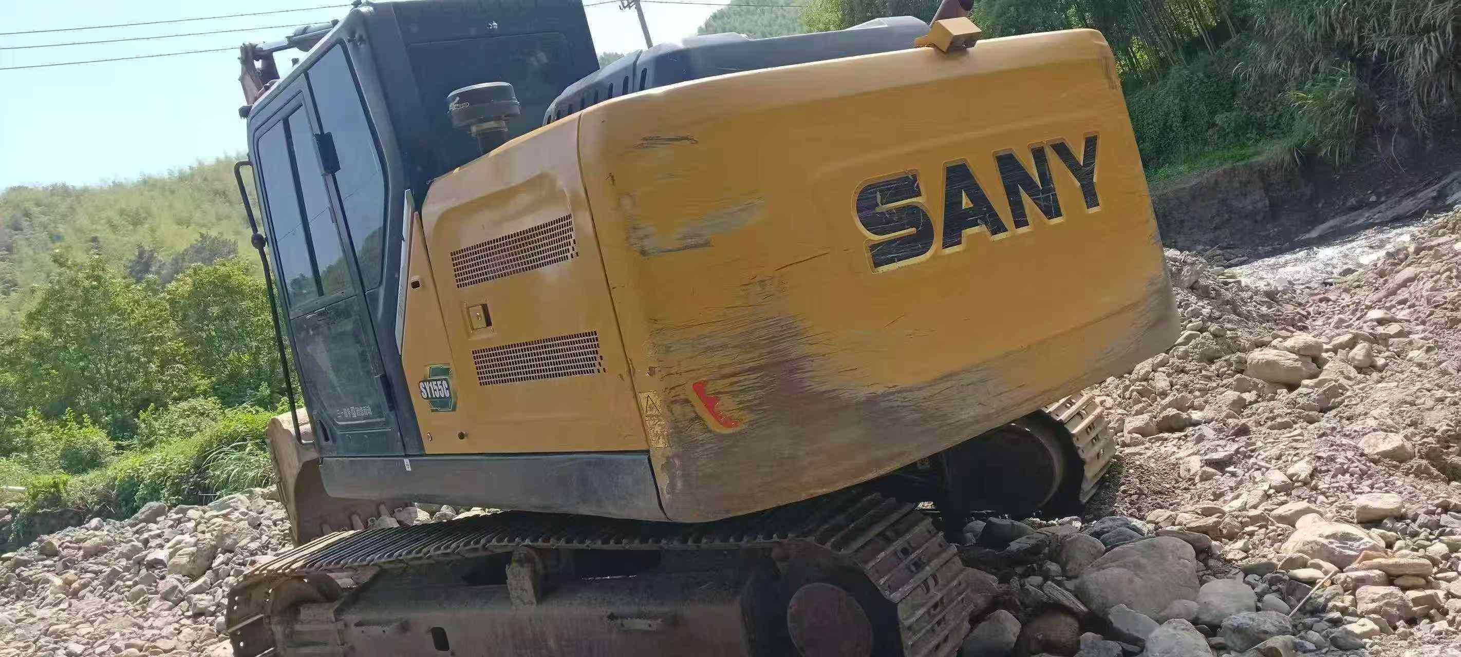 Buy Sany SY135 Used Excavator / 2