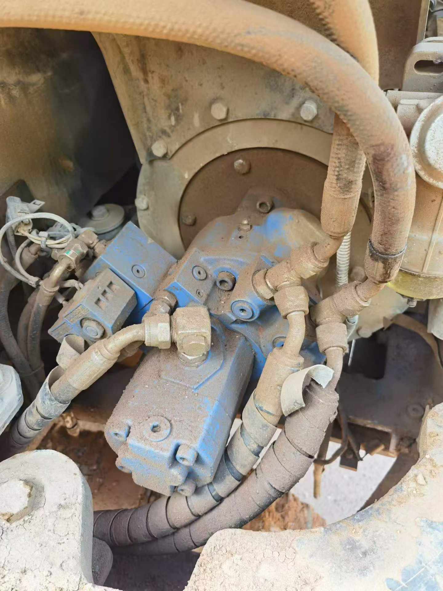 شراء حفارة Doosan DH60 مستعملة / 5