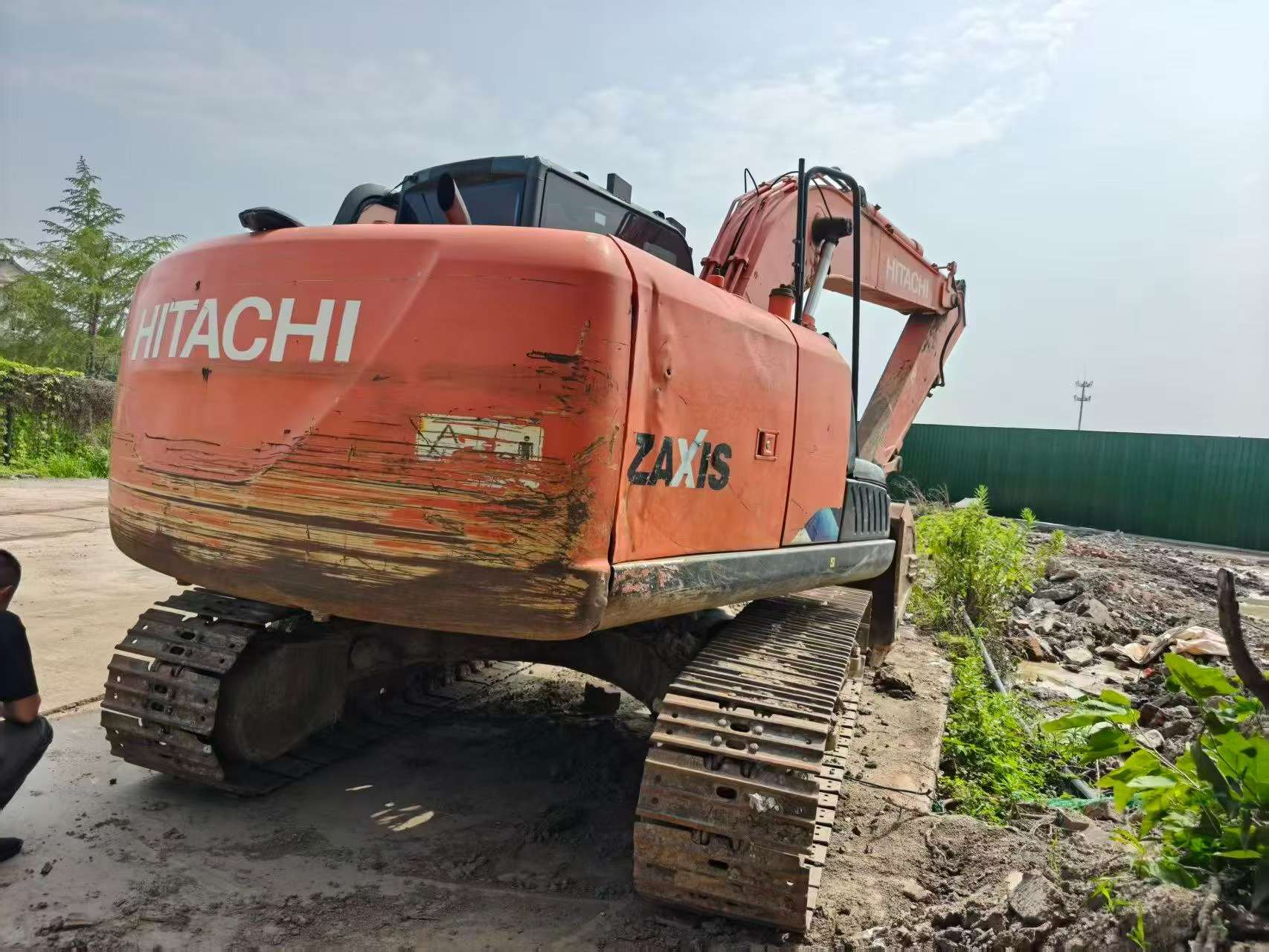 Buy Hitachi EX130H-5 Used Excavator / 2 Buy Hitachi EX130H-5 Used Excavator / 2