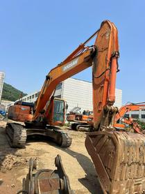 Buy Doosan DH300-7 Used Excavator / 2 Buy Doosan DH300-7 Used Excavator / 2