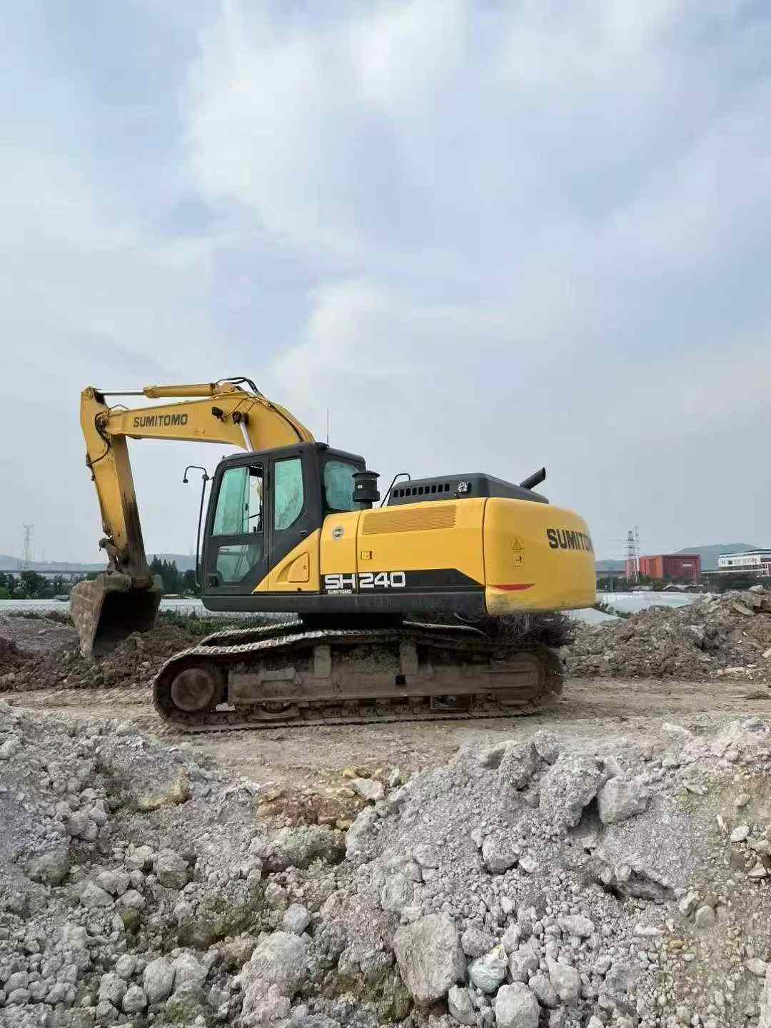 شراء حفارة Sumitomo SH240-6 مستعملة / 2