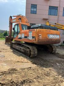 Buy Doosan DH300-7 Used Excavator / 3 Buy Doosan DH300-7 Used Excavator / 3