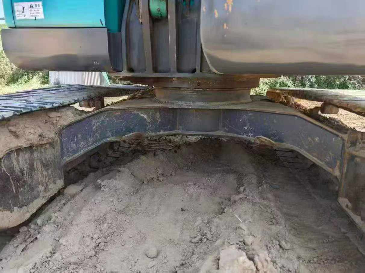 شراء حفارة Kobelco SK75 مستعملة / 2