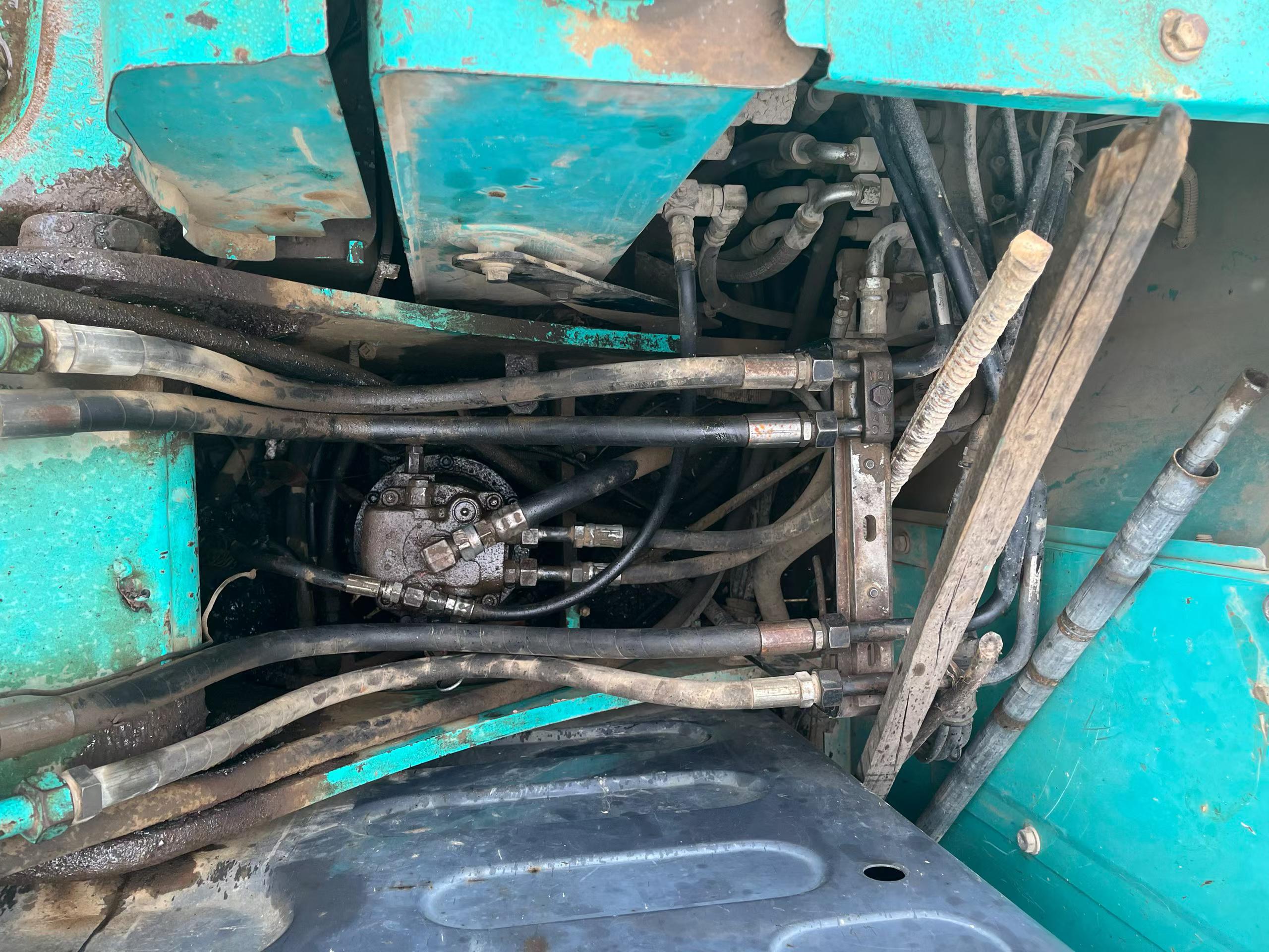 شراء حفارة Kobelco SK75 مستعملة / 7