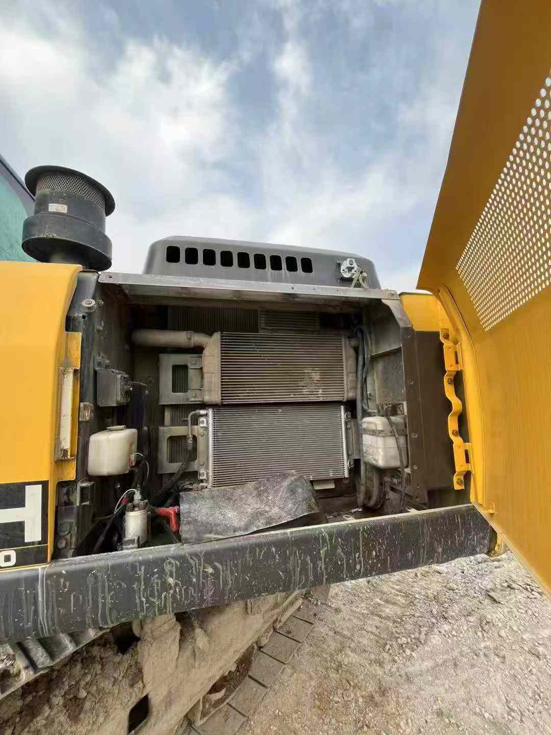 شراء حفارة Sumitomo SH240-6 مستعملة / 4