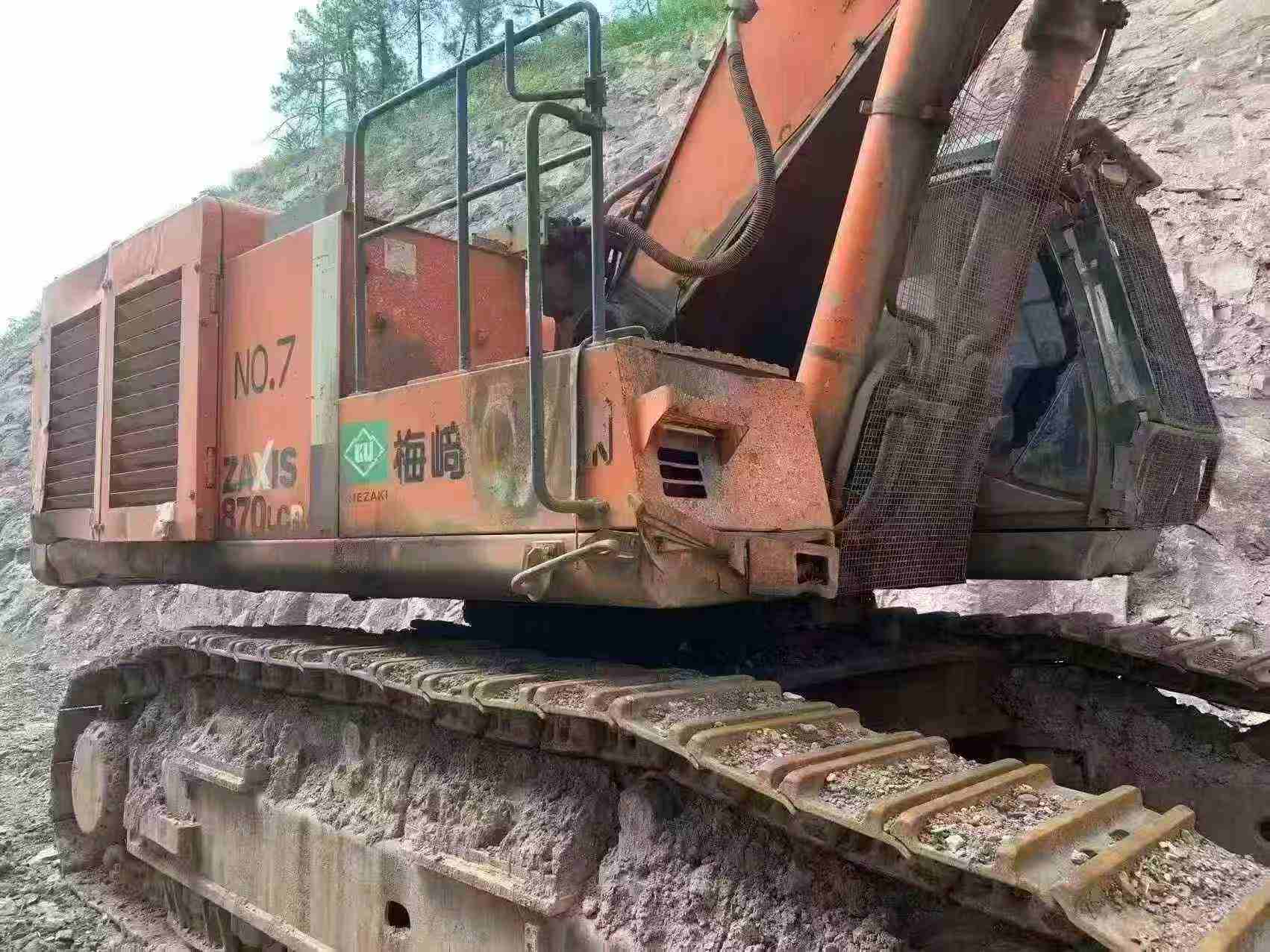Buy Hitachi ZX670LC-5B Used Excavator / 4