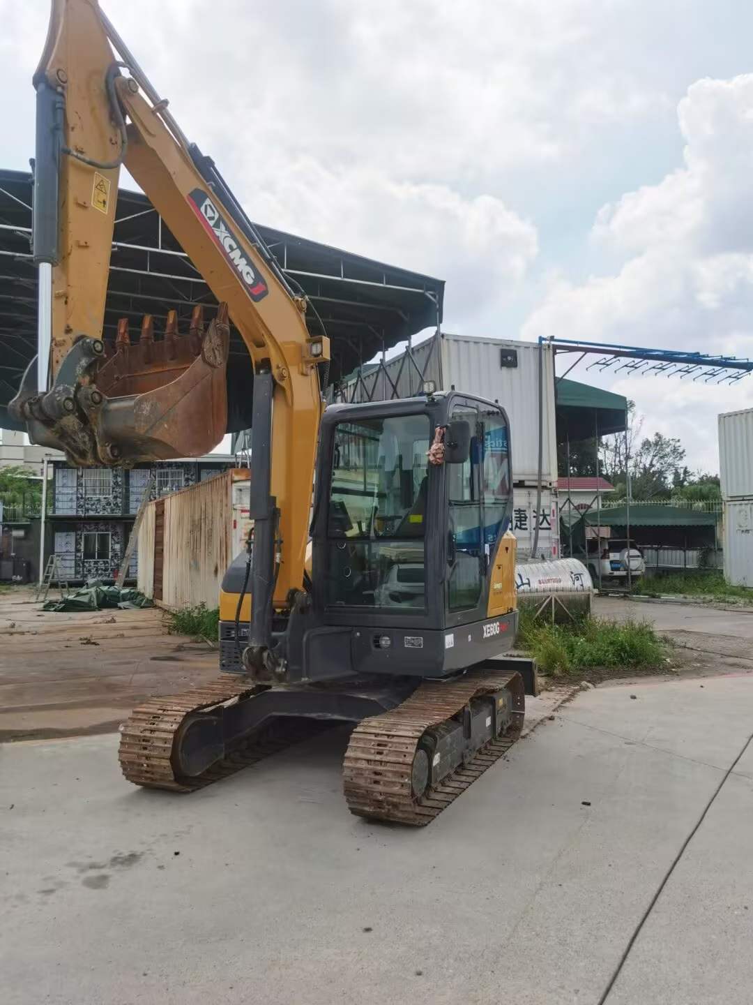 شراء حفارة XCMG XE60G مستعملة / 3