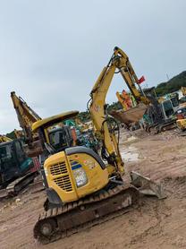 Buy Komatsu PC30MR-2 Used Excavator / 4 Buy Komatsu PC30MR-2 Used Excavator / 4