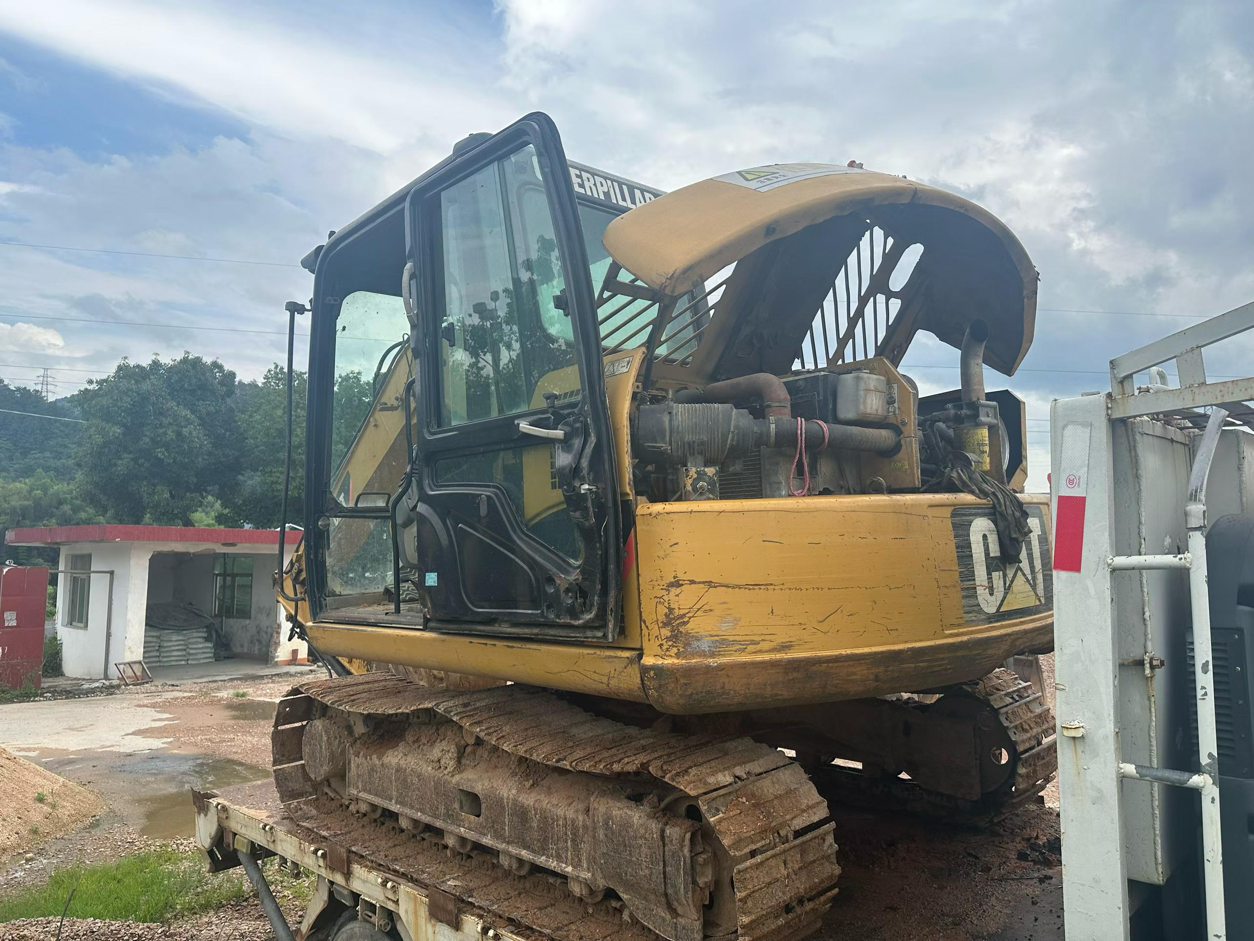 Buy Caterpillar 307B Used Excavator / 3 Buy Caterpillar 307B Used Excavator / 3