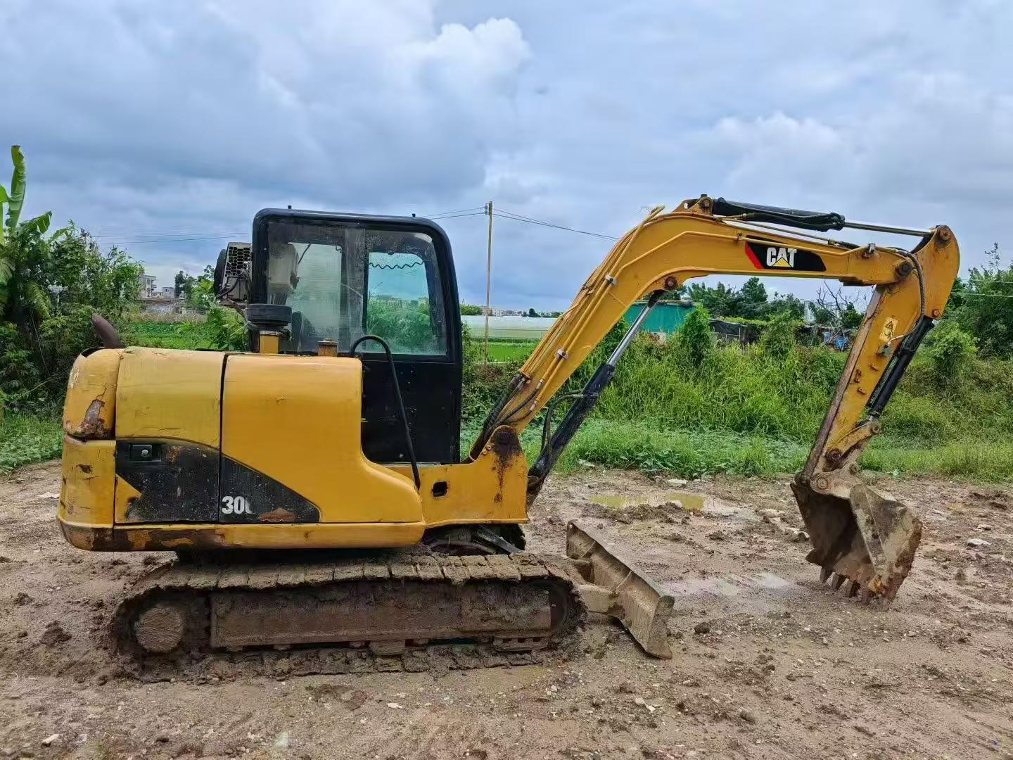 Compre Excavadora Caterpillar 306D Usada / 2