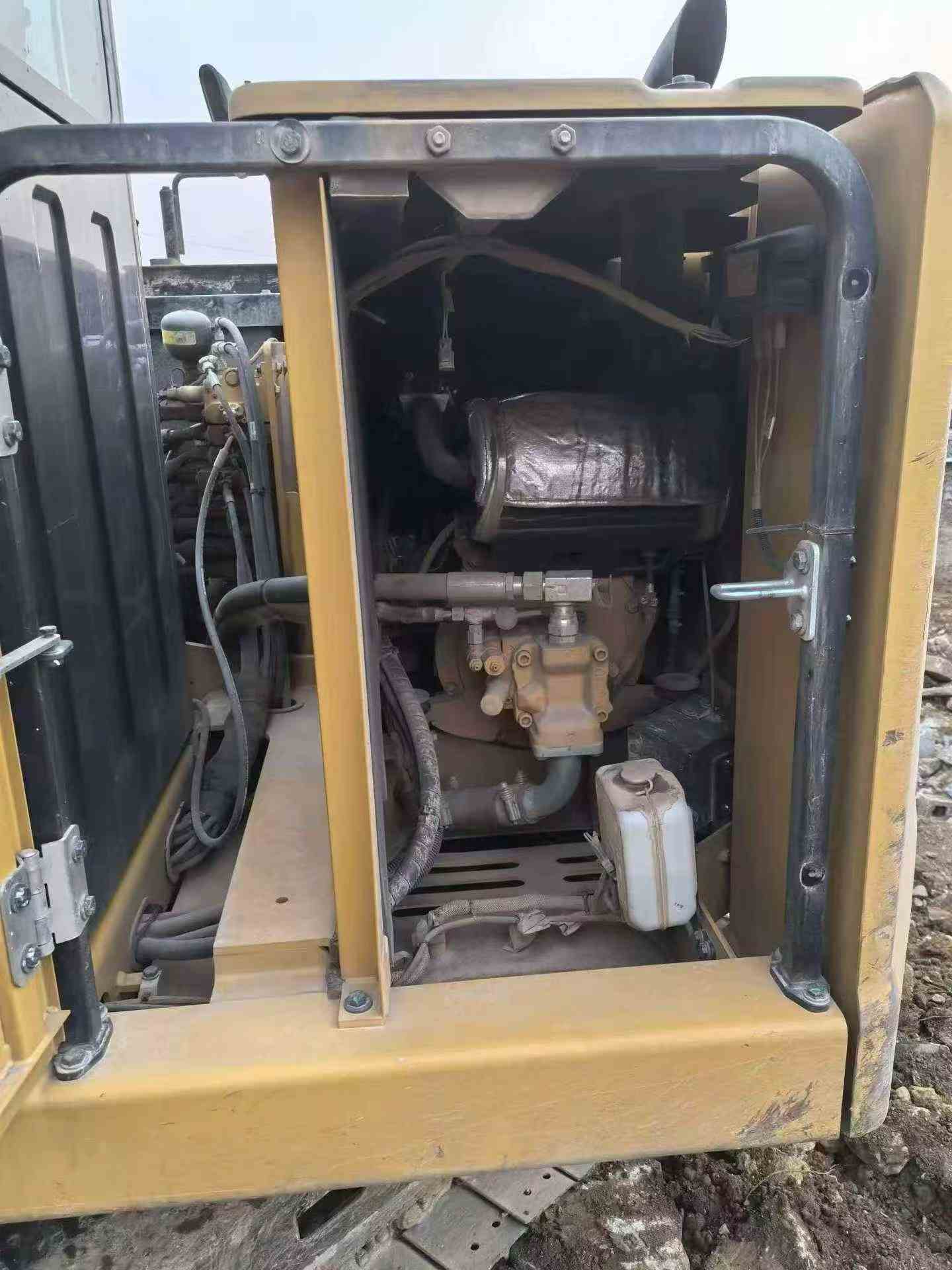 Buy Caterpillar 307B Used Excavator / 5