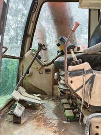 Buy Doosan DH80 Used Excavator / 5 Buy Doosan DH80 Used Excavator / 5