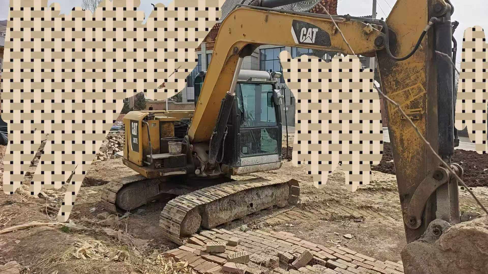 Buy Caterpillar 307B Used Excavator / 2
