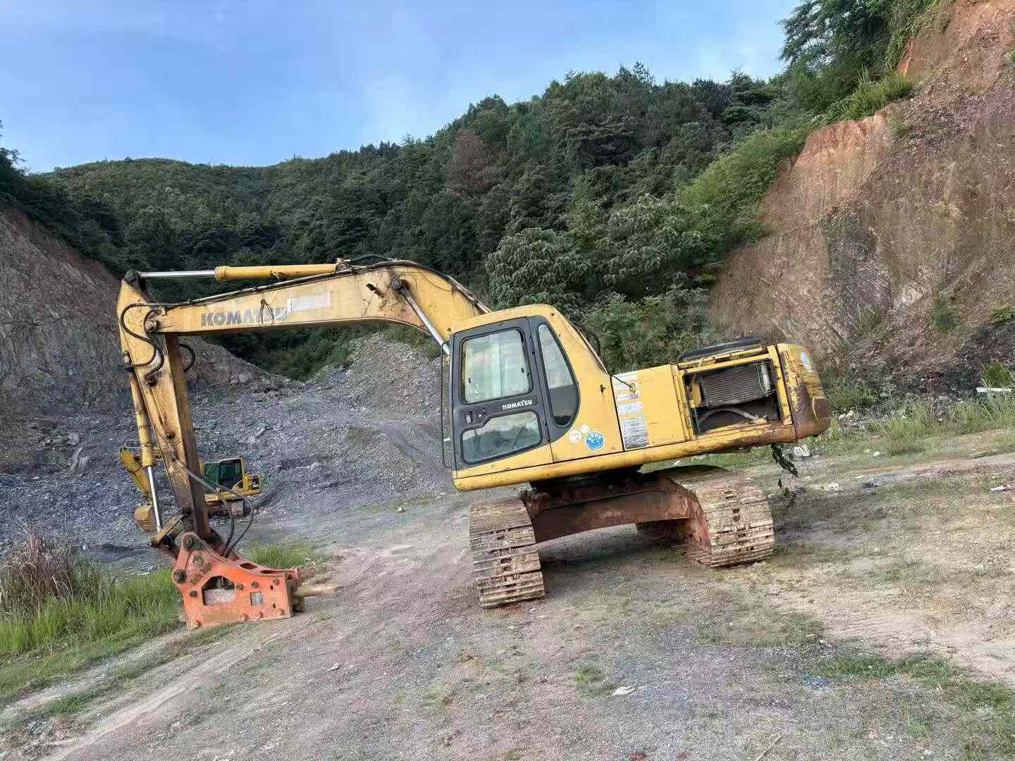 Buy Komatsu PC200 Used Excavator Buy Komatsu PC200 Used Excavator