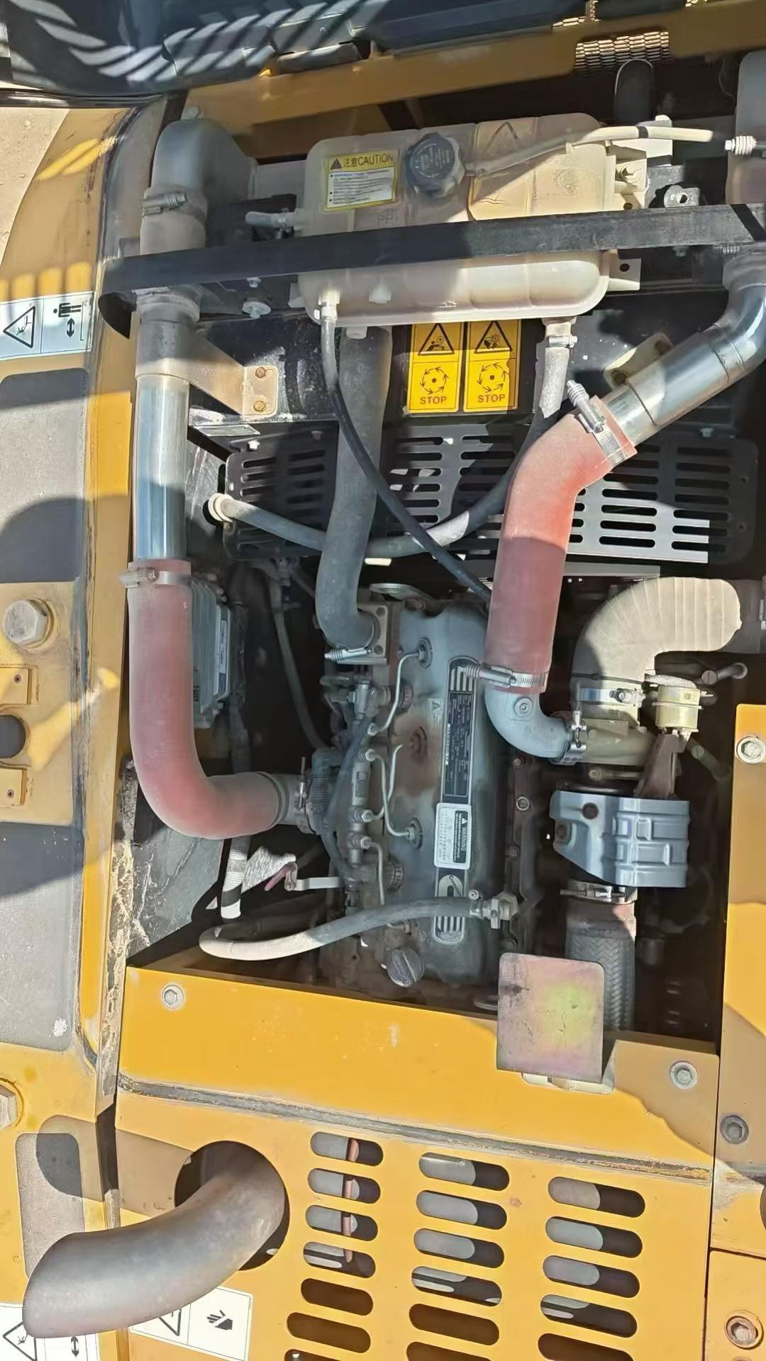 شراء حفارة XCMG XE135B مستعملة / 5