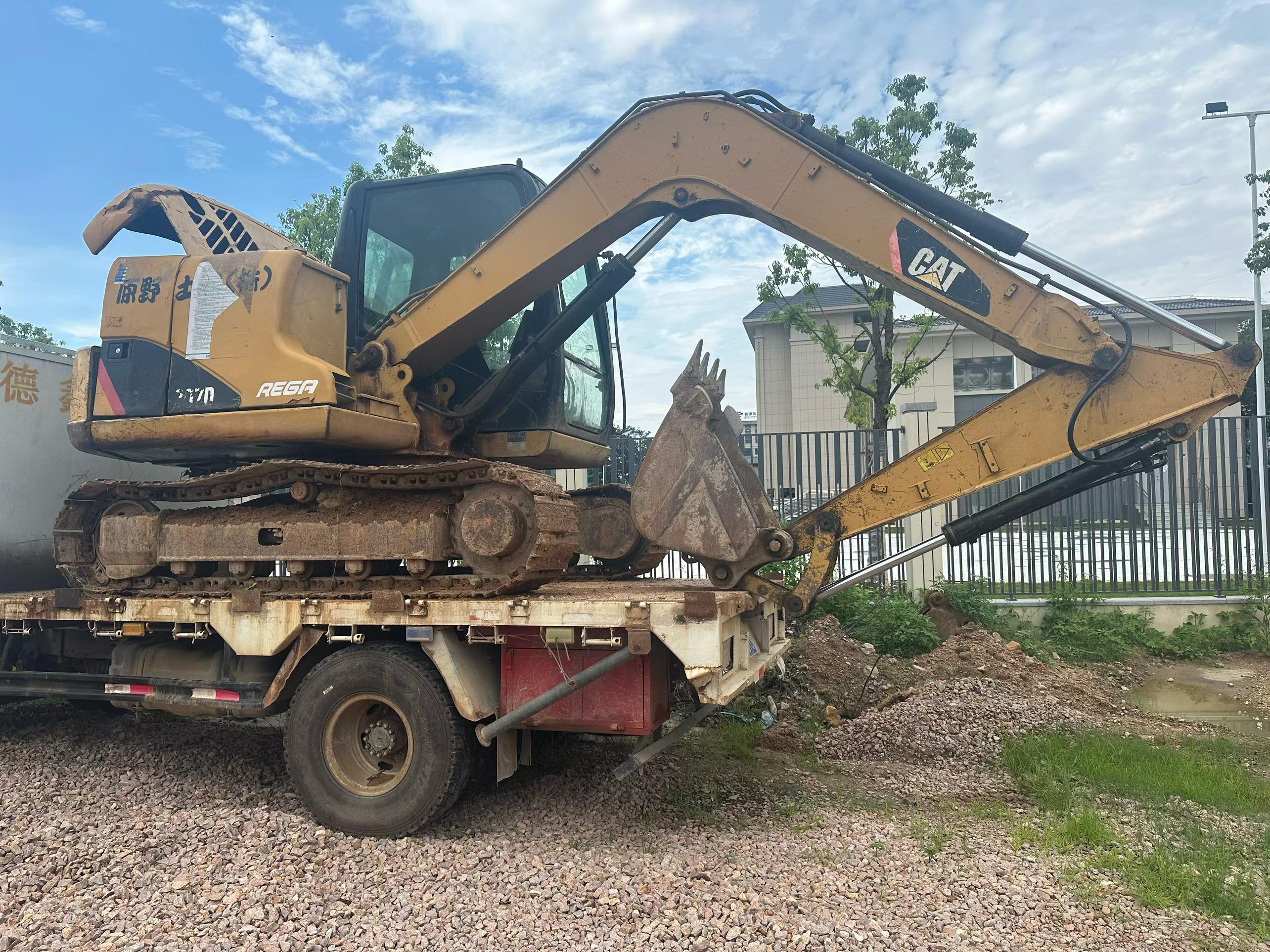 Buy Caterpillar 307B Used Excavator / 2 Buy Caterpillar 307B Used Excavator / 2