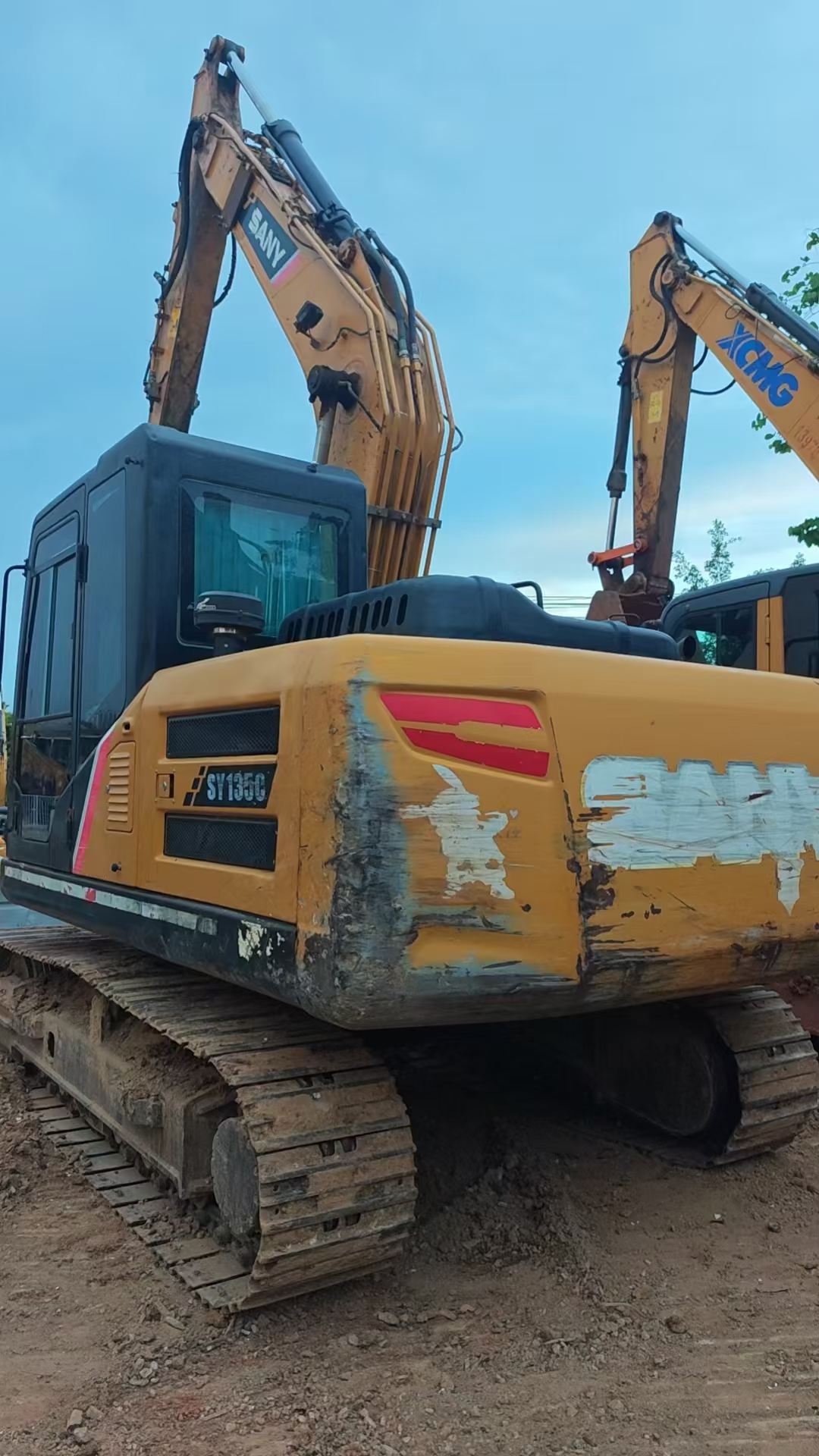 Buy Sany SY135 Used Excavator / 2 Buy Sany SY135 Used Excavator / 2