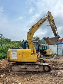 Buy Komatsu PC110-7 Used Excavator / 2 Buy Komatsu PC110-7 Used Excavator / 2