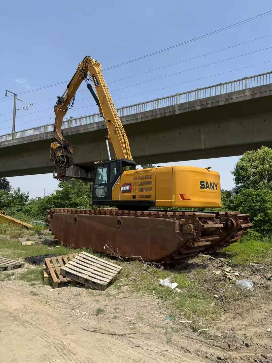 Buy Sany SY245H Used Excavator