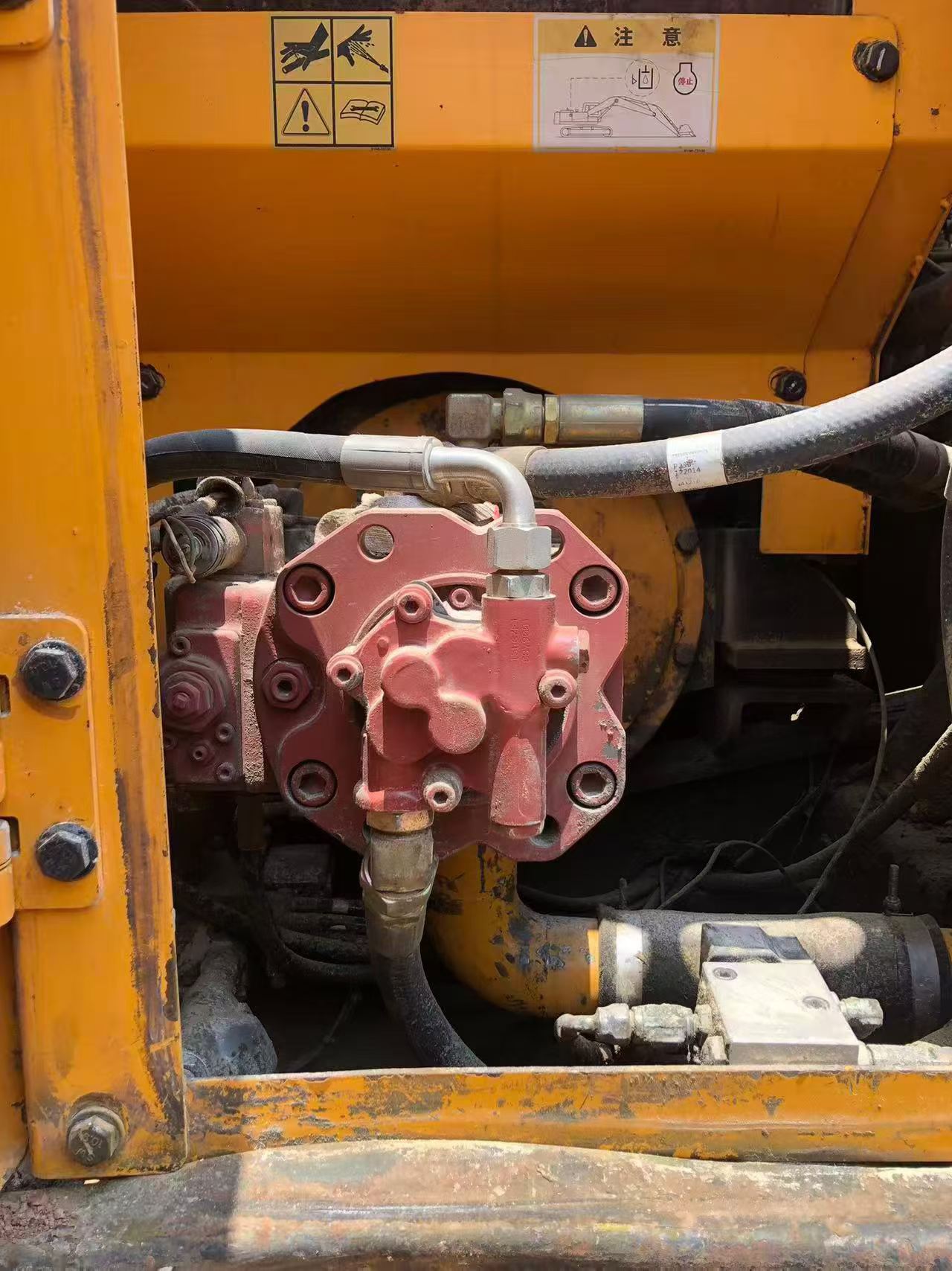 Compre Excavadora Hyundai R110-7 Usada / 3