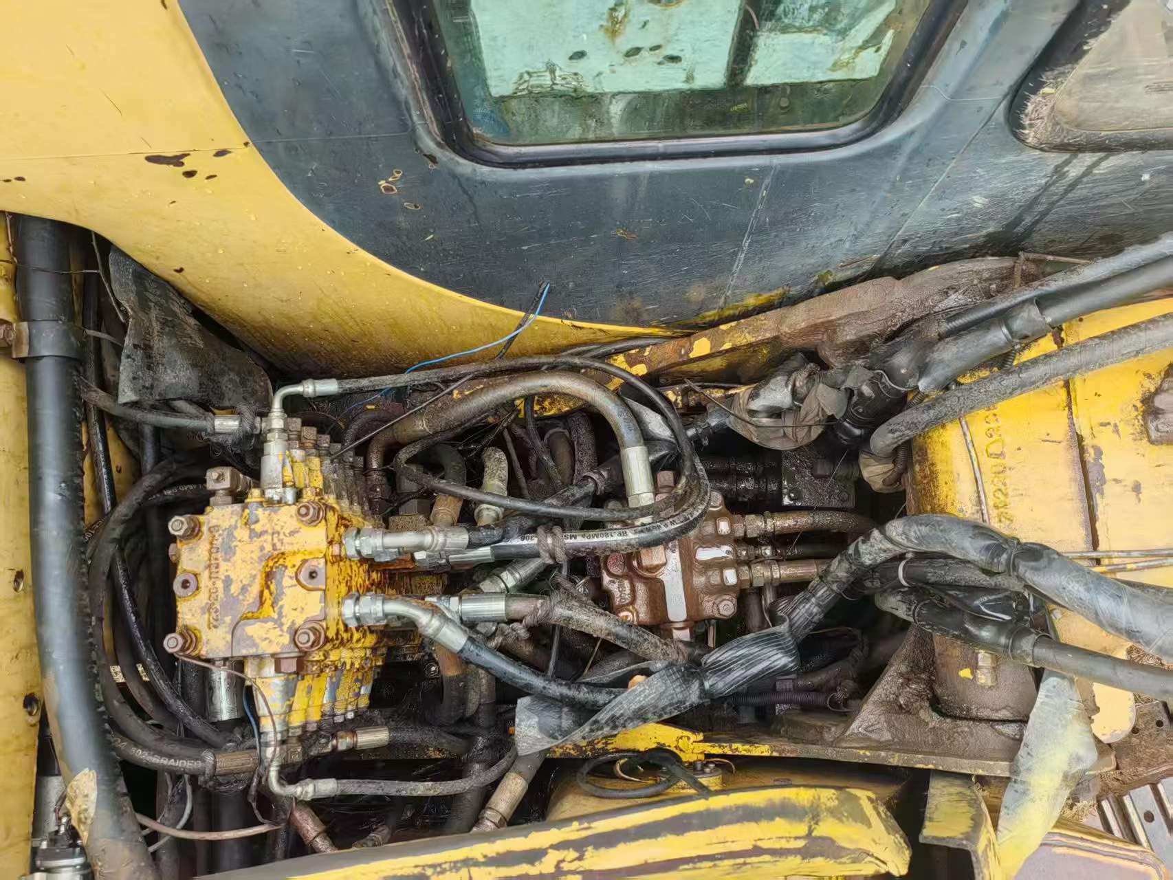 Buy Komatsu PC60 Used Excavator / 5 Buy Komatsu PC60 Used Excavator / 5
