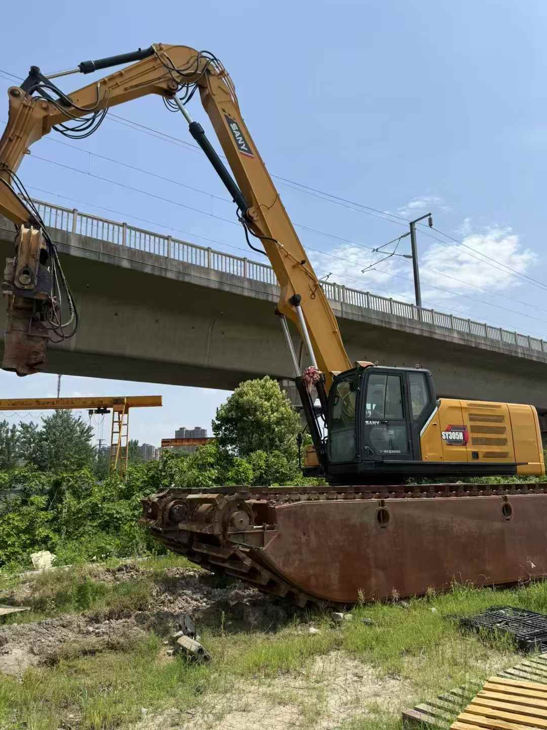 Buy Sany SY245H Used Excavator / 2