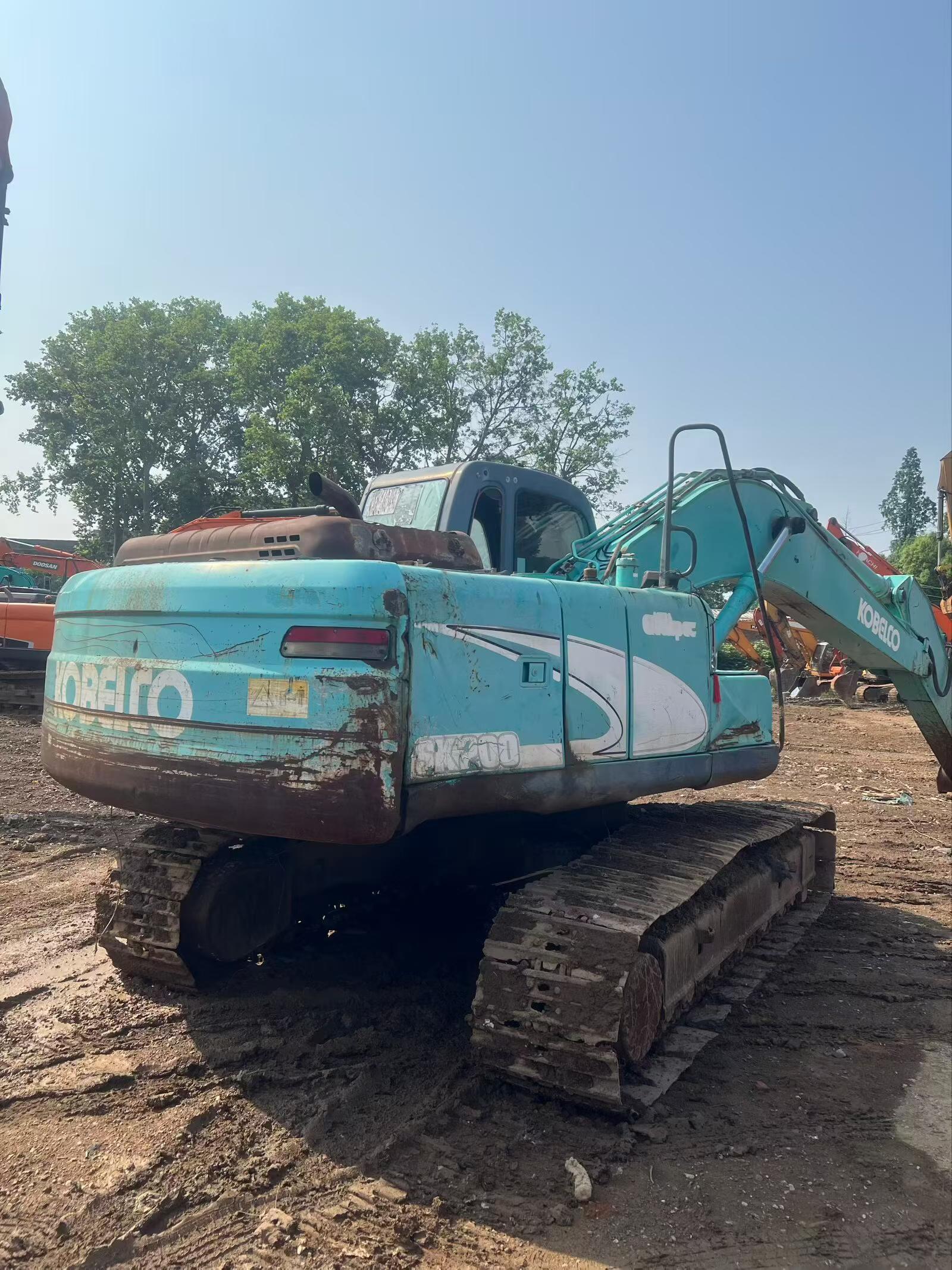 Buy Kobelco SK200-8 Used Excavator