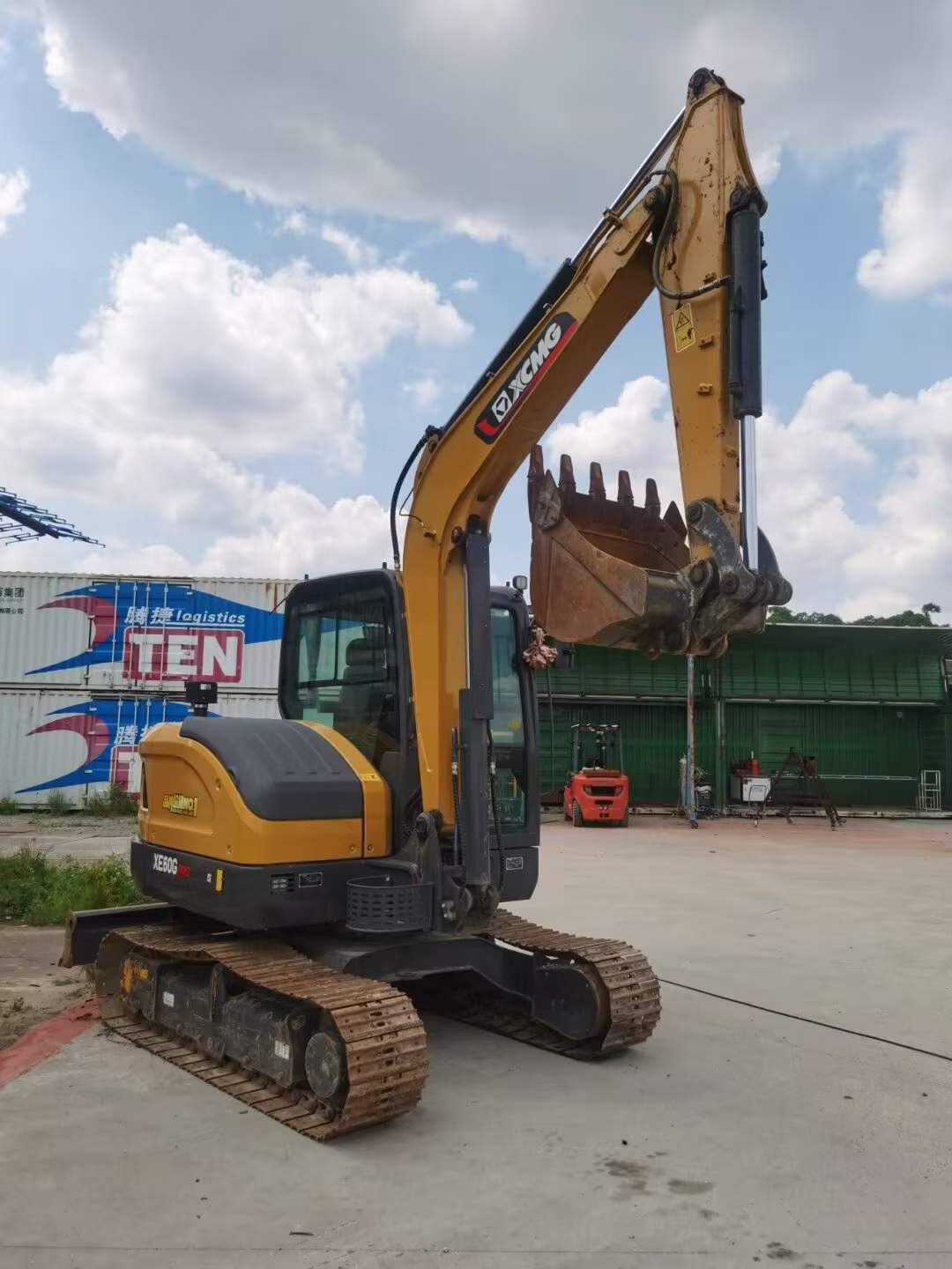 شراء حفارة XCMG XE60G مستعملة / 2
