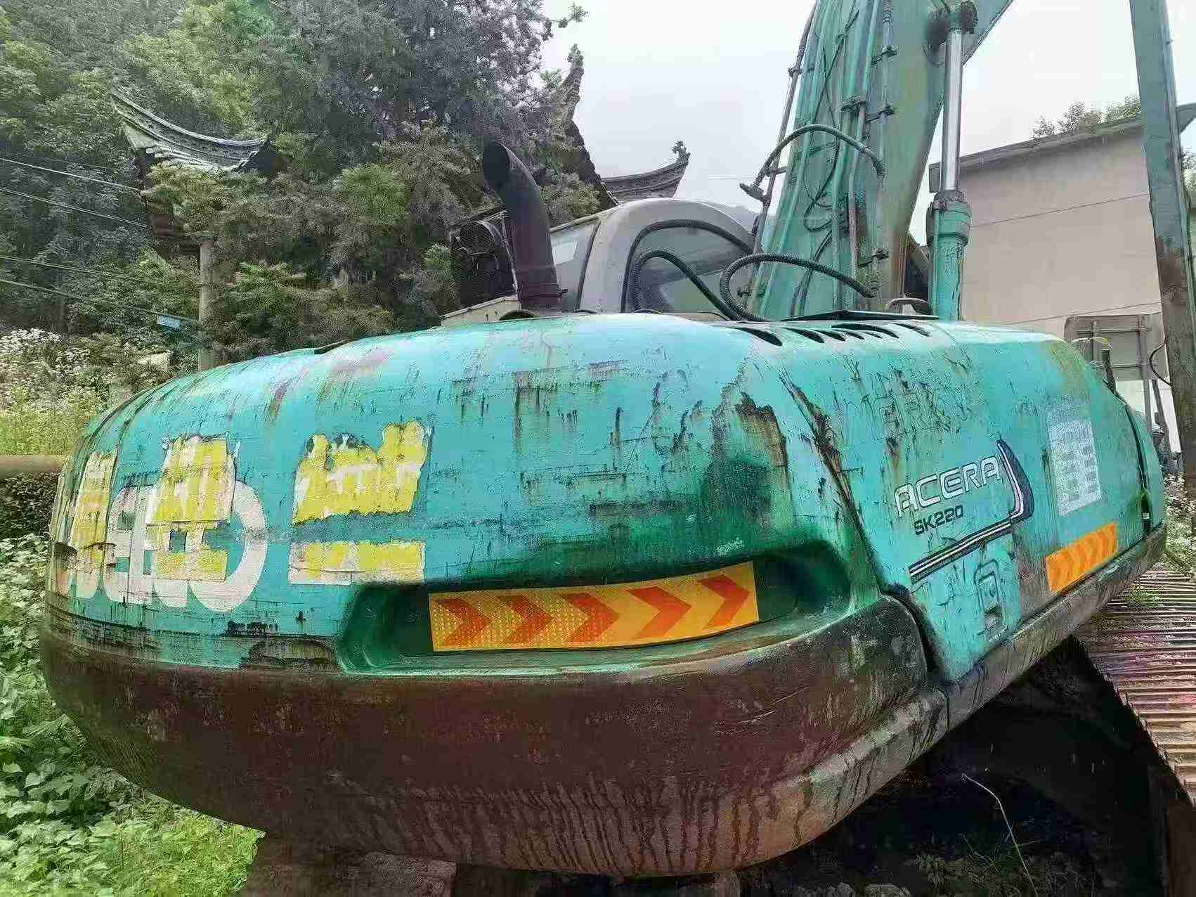 Buy Kobelco SK230 Used Excavator / 3
