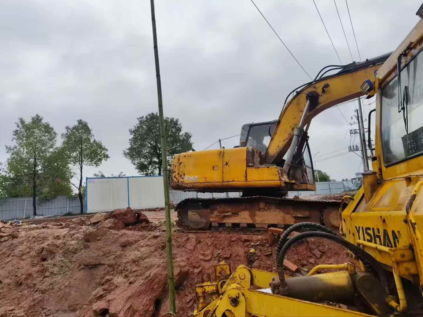 Купить Подержанный Экскаватор XCMG XE150 / 2