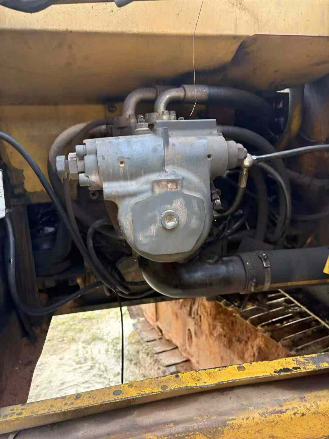 Buy Komatsu PC200 Used Excavator / 7