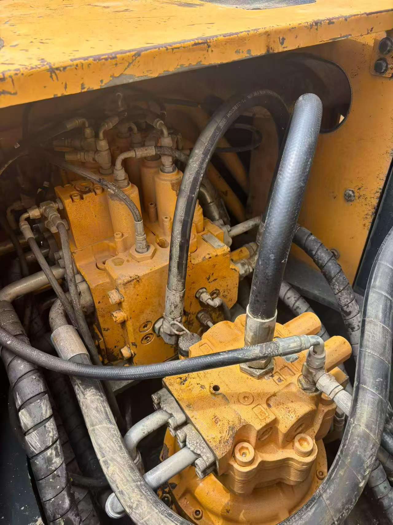 Buy Hyundai R215-7 Used Excavator / 9