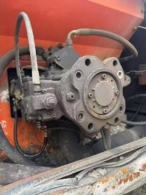 Buy Doosan DH215-9 Used Excavator / 4 Buy Doosan DH215-9 Used Excavator / 4