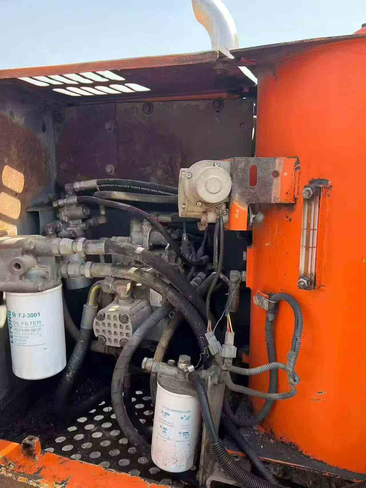 شراء حفارة Hitachi EX120 مستعملة / 8