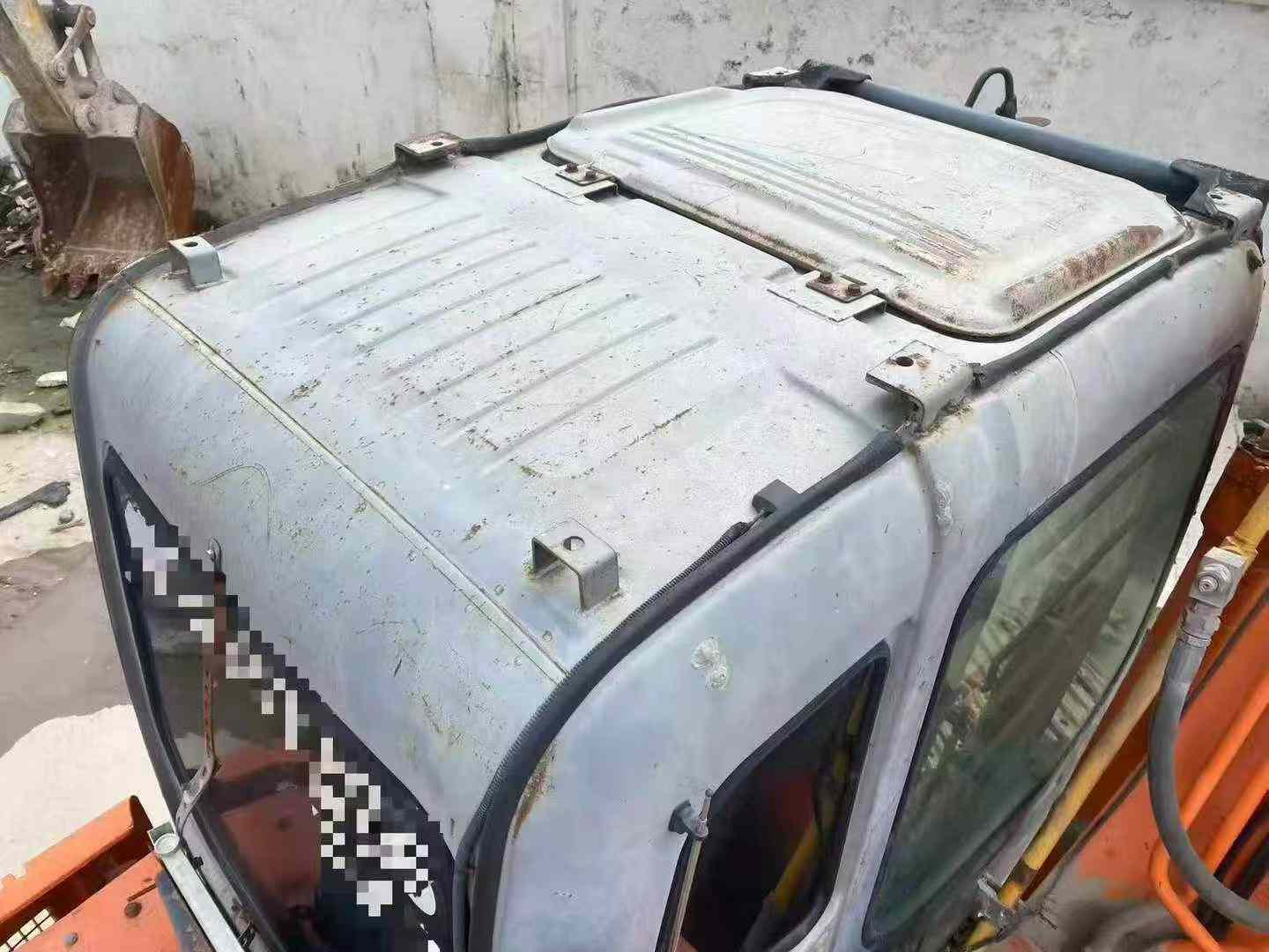 شراء حفارة Hitachi EX120-6 مستعملة / 7