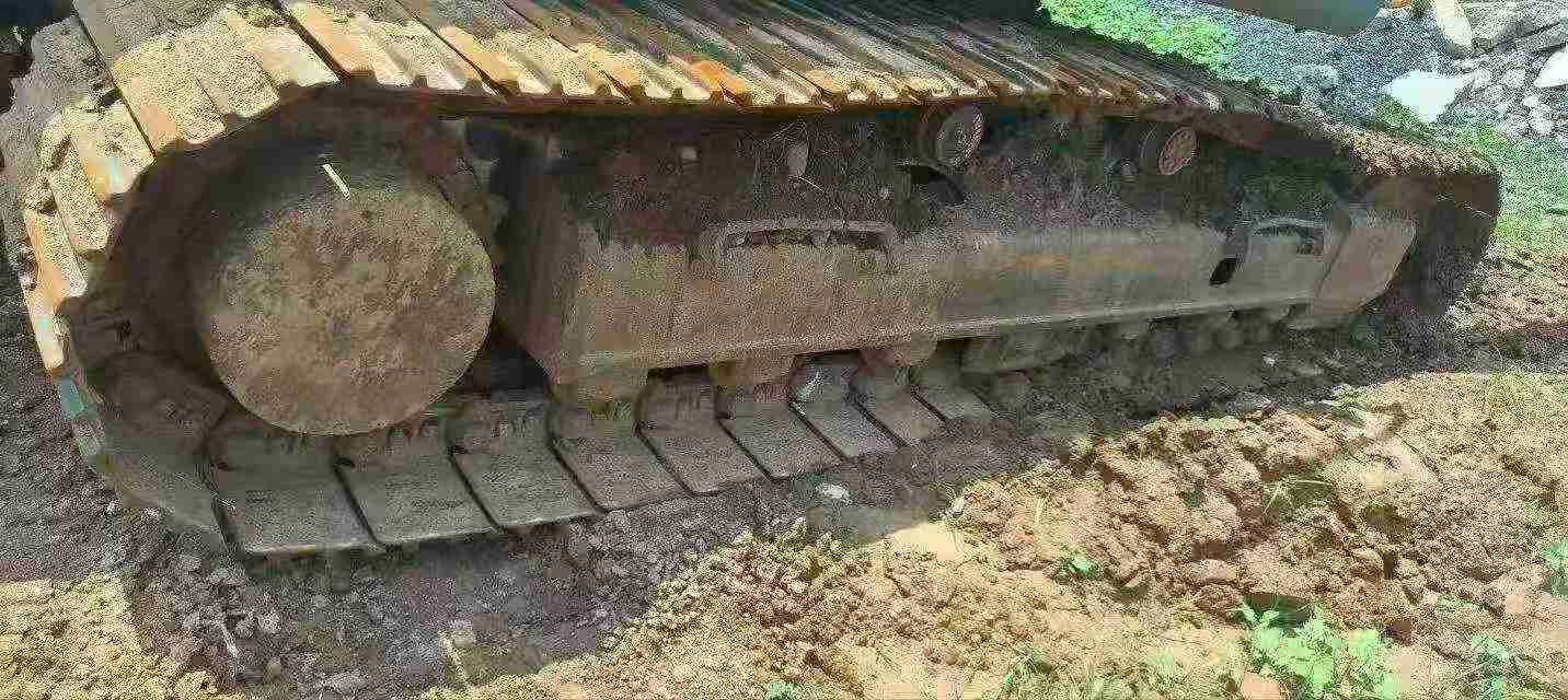 Buy Volvo EC210B Used Excavator / 3 Buy Volvo EC210B Used Excavator / 3