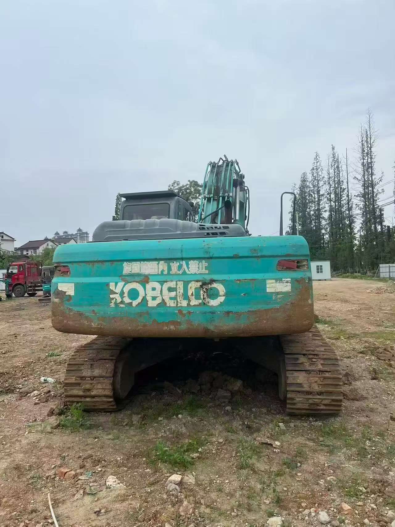 Compre Excavadora Kobelco SK260 Usada / 2