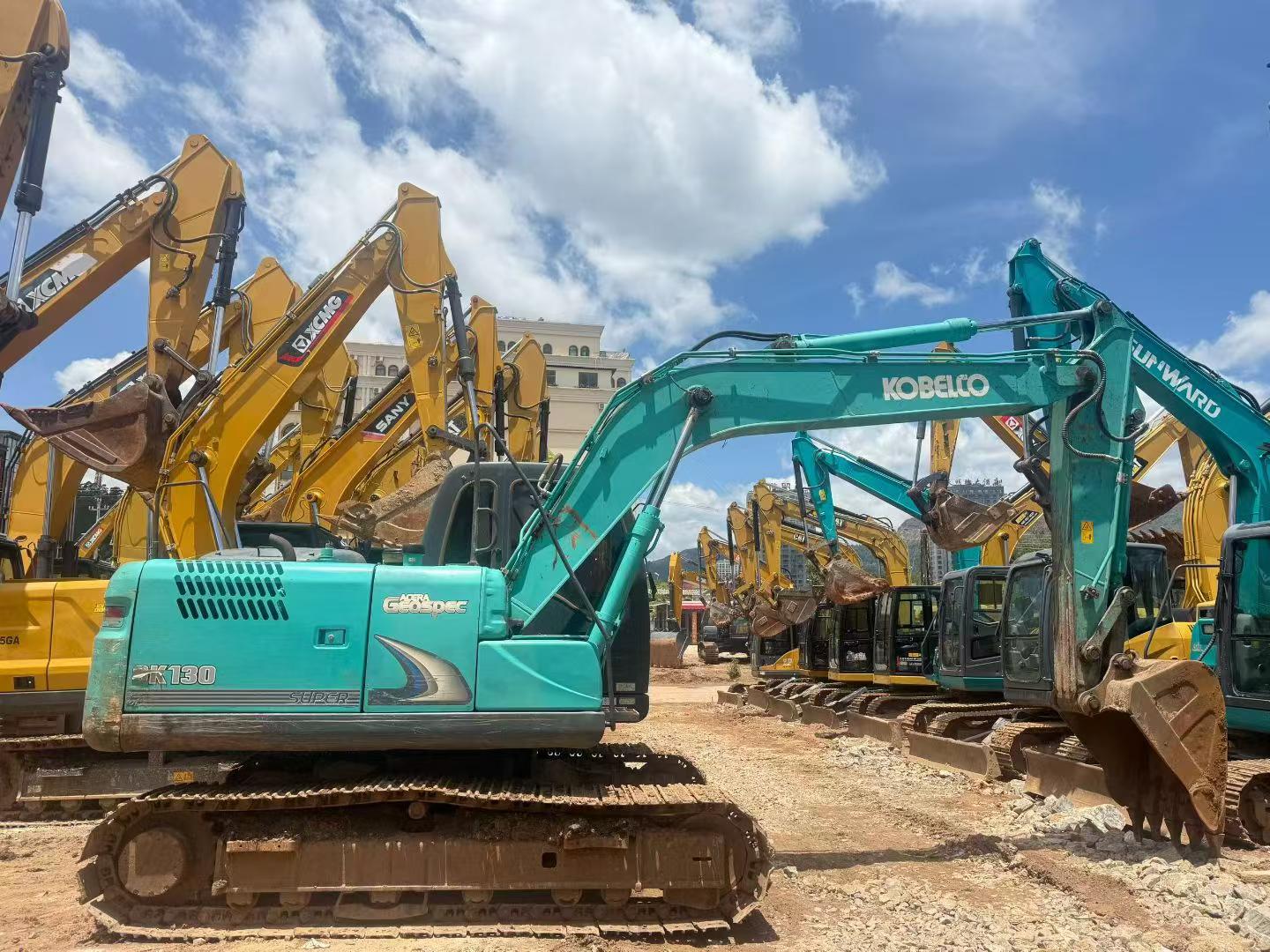 Acheter Kobelco SK130 D'occasion Pelle Acheter Kobelco SK130 D'occasion Pelle