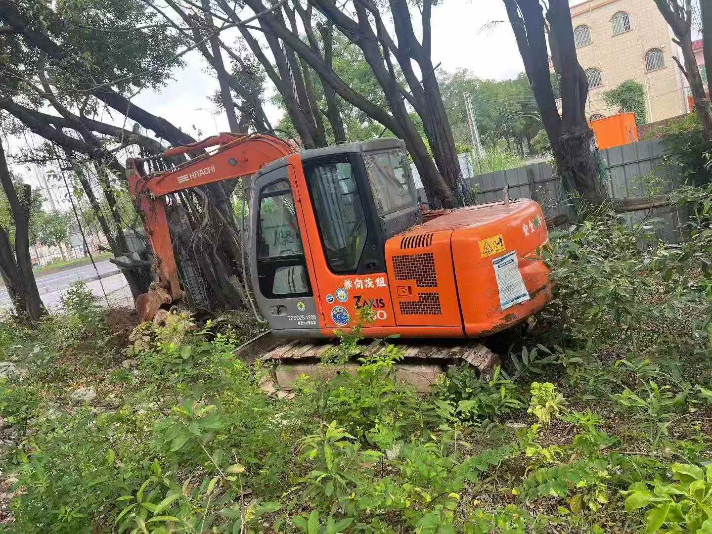 Купить Подержанный Экскаватор Hitachi EX60-6 / 2 Купить Подержанный Экскаватор Hitachi EX60-6 / 2