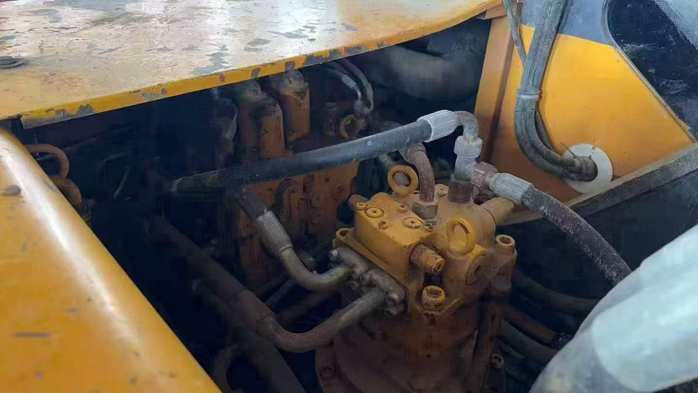 Buy Sany SY215C Used Excavator / 7 Buy Sany SY215C Used Excavator / 7