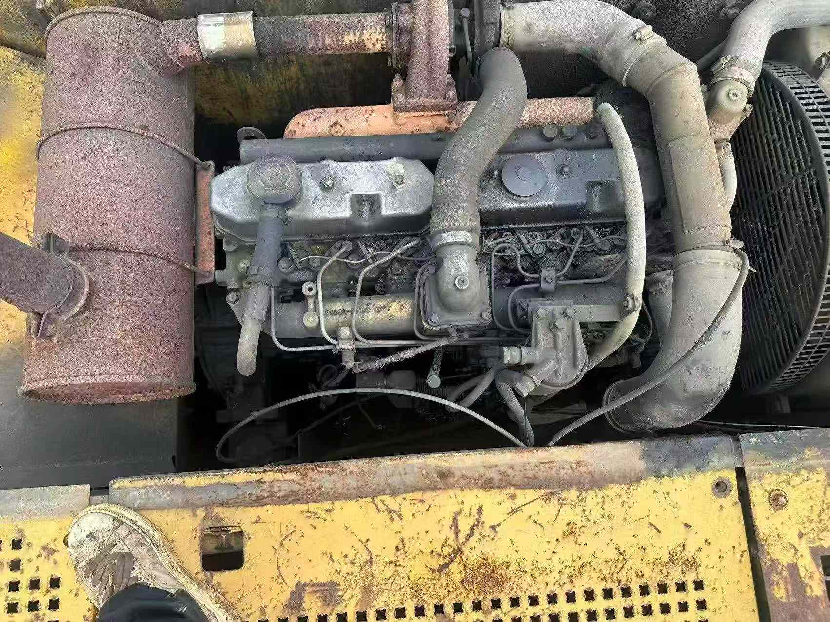 Buy Caterpillar 320V2 Used Excavator / 8