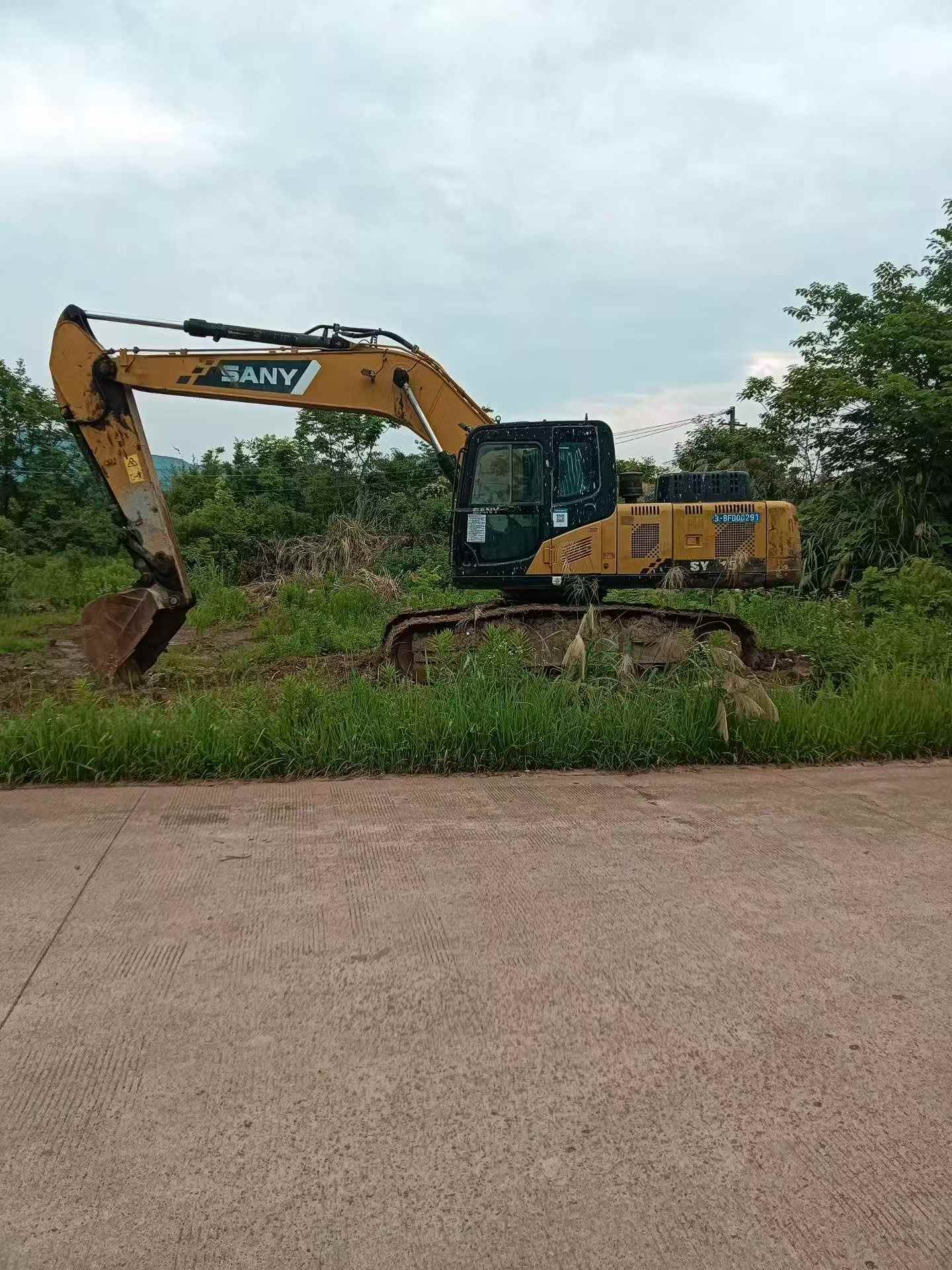 Buy Sany SY205C Used Excavator