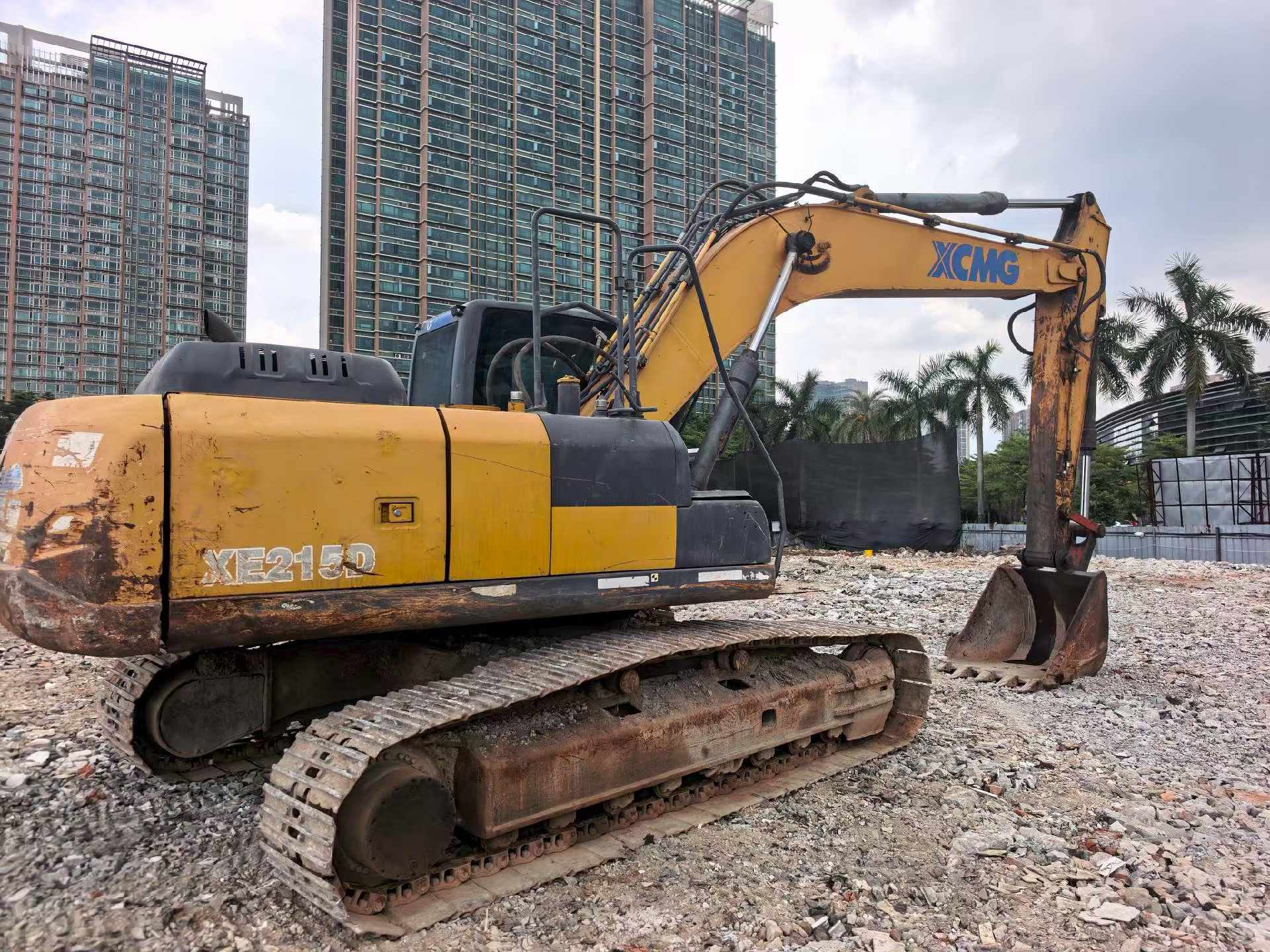 Buy XCMG XE200 Used Excavator / 3