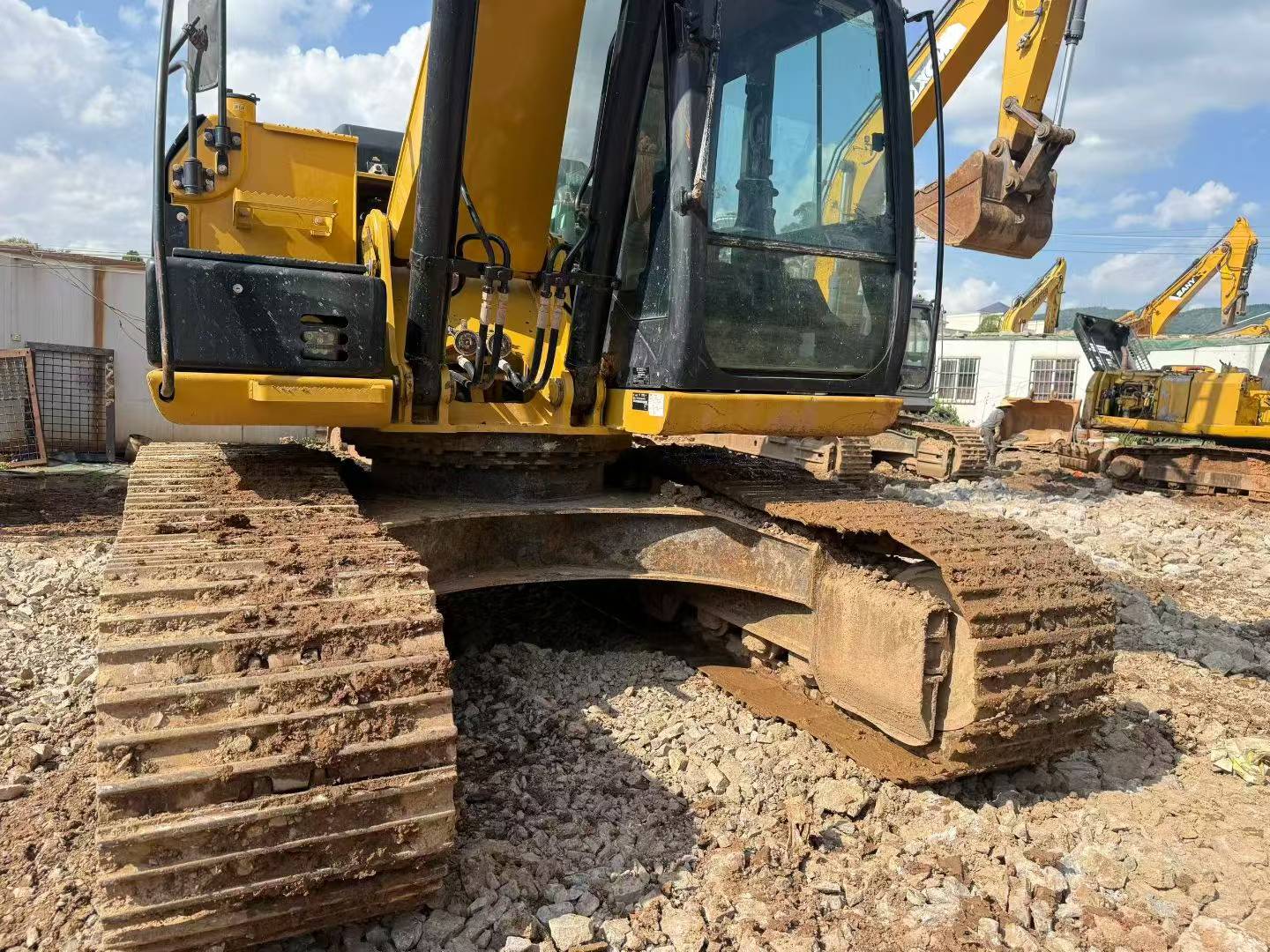 Acheter Pelle Caterpillar M318 d'occasion / 8