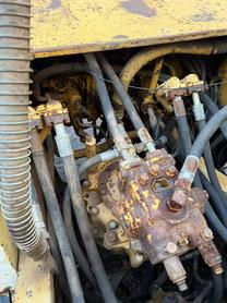 Buy Komatsu PC200-5 Used Excavator / 7 Buy Komatsu PC200-5 Used Excavator / 7
