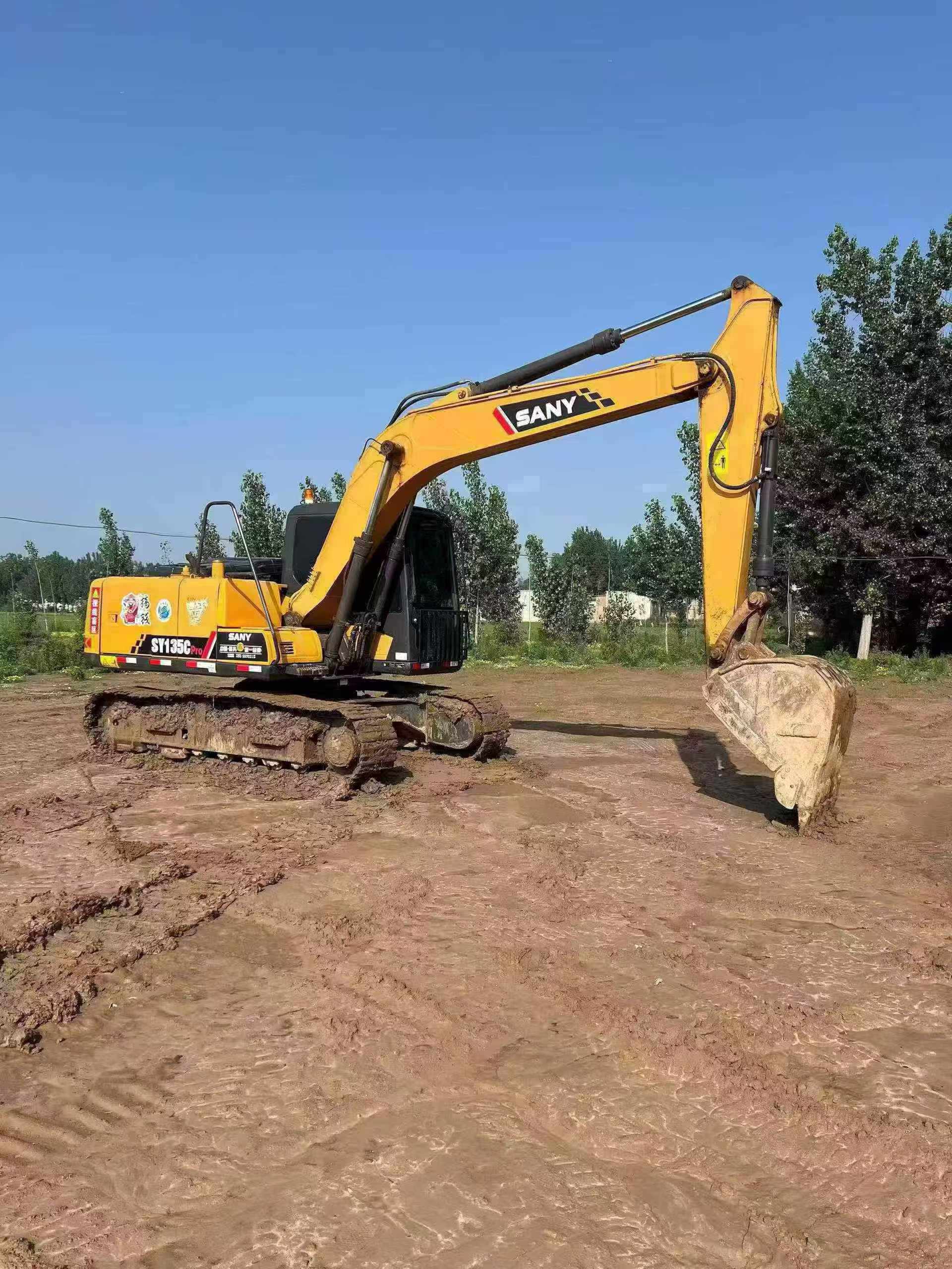 Buy Sany SY135 Used Excavator / 2 Buy Sany SY135 Used Excavator / 2