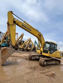 Buy Komatsu PC200-7 Used Excavator / 3 Buy Komatsu PC200-7 Used Excavator / 3