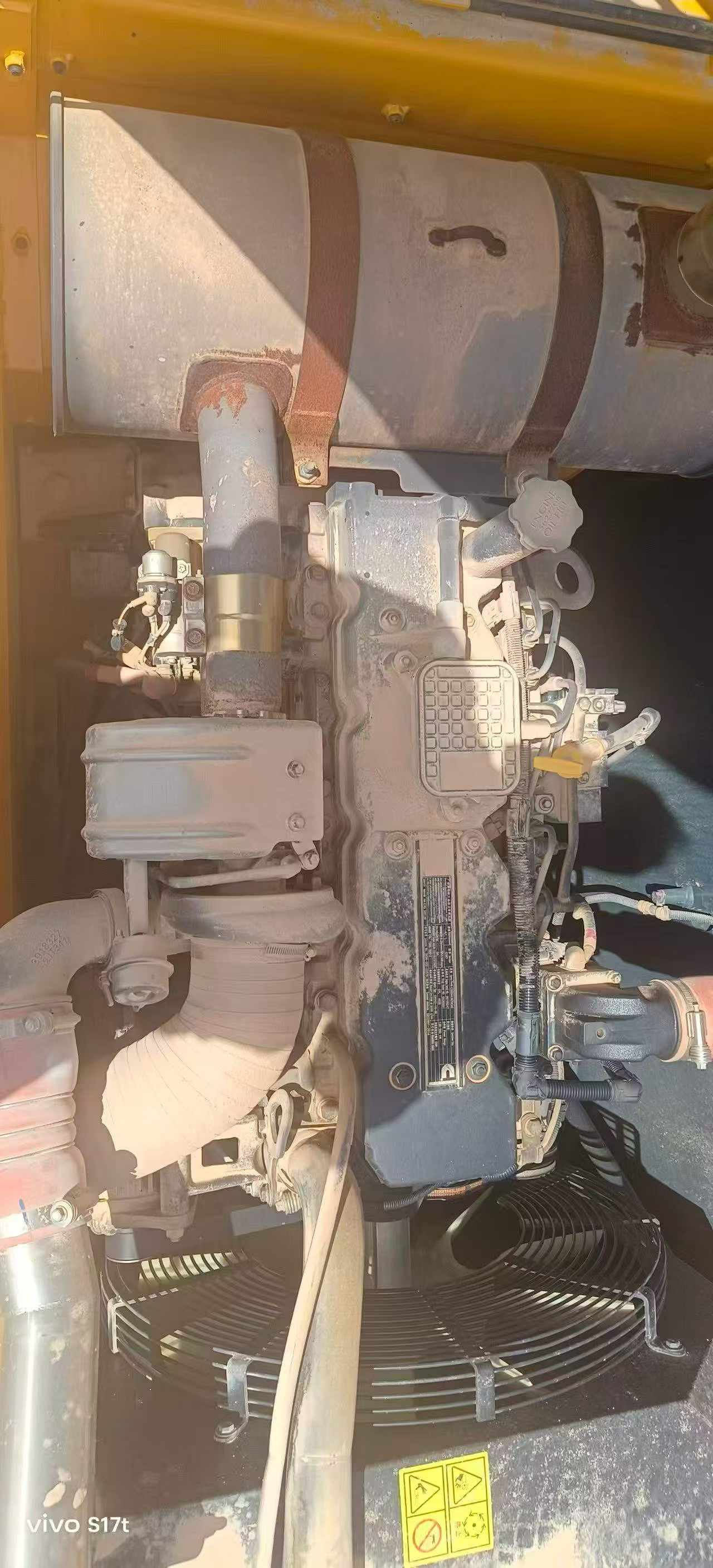 Compre Excavadora Hyundai R205VS Usada / 3